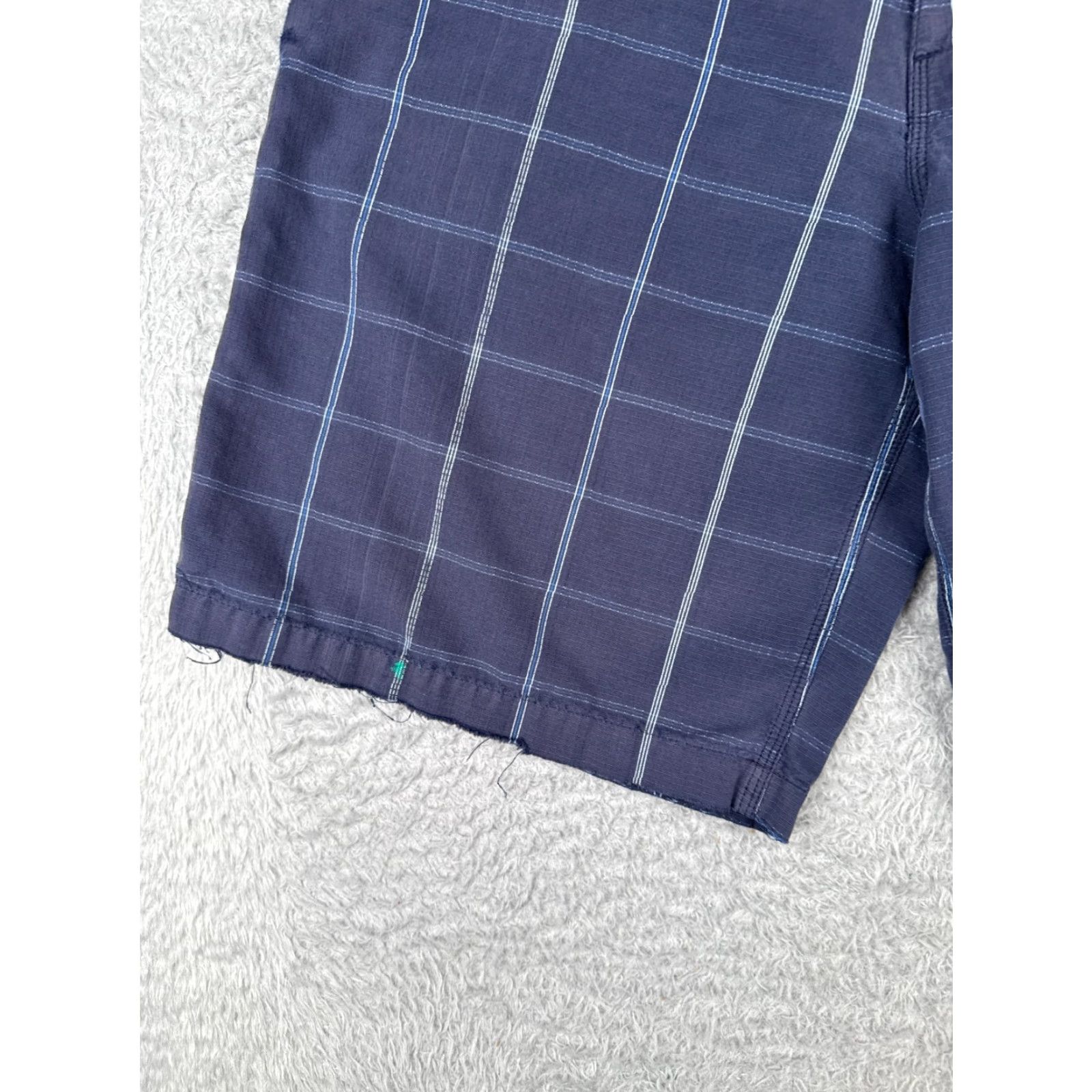 The North Face VINTAGE The North Face Shorts Mens 38 Blue Plaid Rip-Stop Fabric Cotton Blend Chino READ Size US 38 / EU 54 - 3 Thumbnail