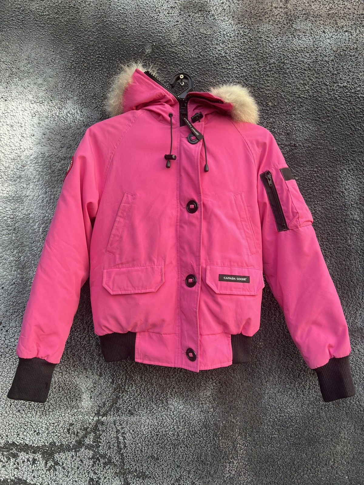 Canada Goose Canada Goose Pink Bomber Jacket Size XS / US 0-2 / IT 36-38 - 1 Thumbnail