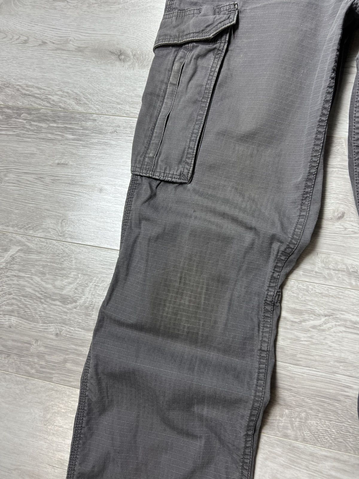 Carhartt × Vintage Carhartt Destroyed Cargo Baggy Pants Workwear Street Style Size US 33 - 14 Thumbnail