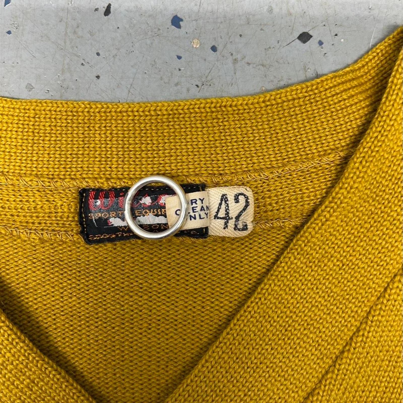 Wilson VTG 1950s Wilson yellow and purple University sweater Size US L / EU 52-54 / 3 - 3 Thumbnail