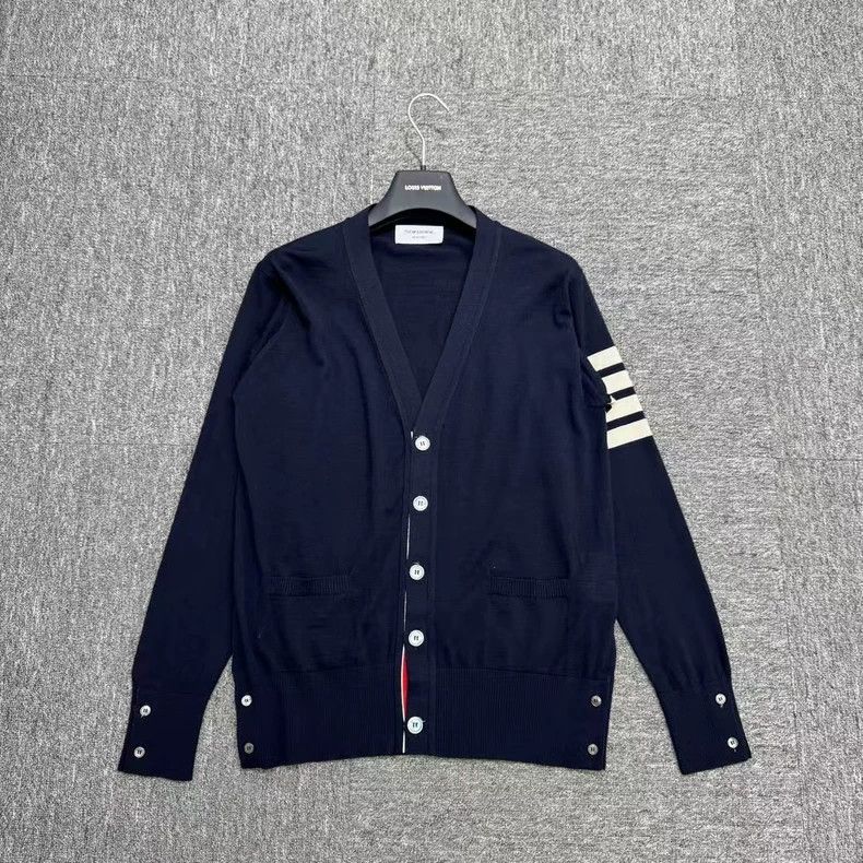 Thom Browne Thom browne V-neck striped knitted cardigan 2504-Nextarrow Size US M / EU 48-50 / 2 - 1 Thumbnail