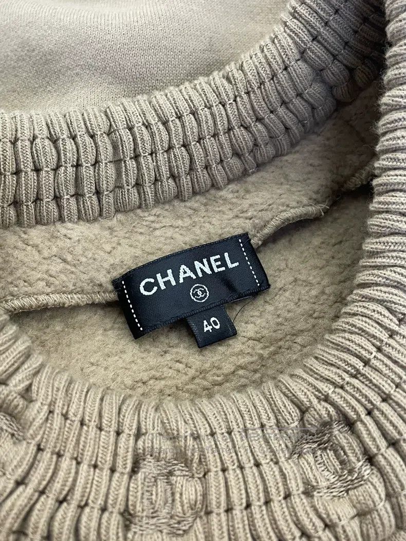 Chanel Chanel 24K khaki teddy lamb wool stitching sweatshirt Size S / US 4 / IT 40 - 5 Thumbnail