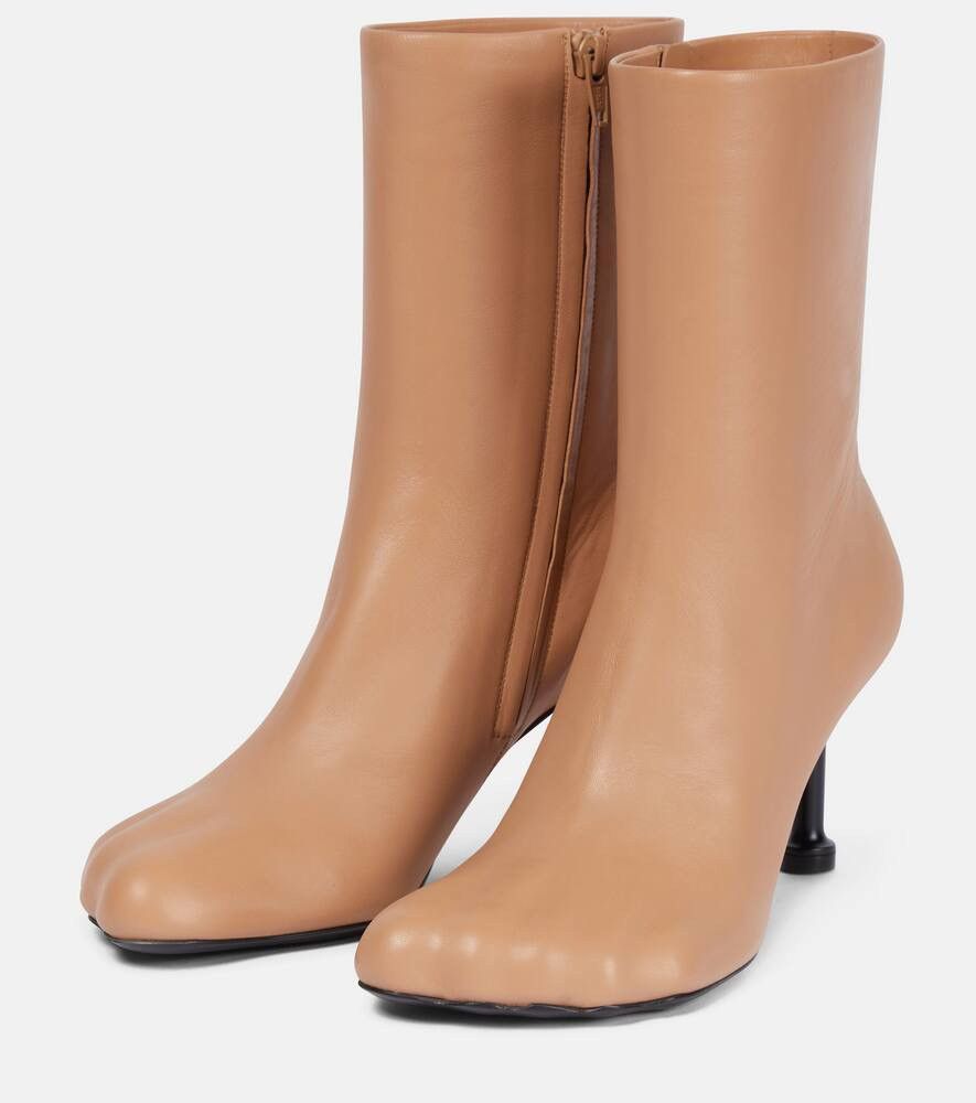 Balenciaga ⚠️$1.6K VALUE⚠️Balenciaga Anatomic Fetish Ankle Boots Size US 8 / IT 38 - 5 Thumbnail