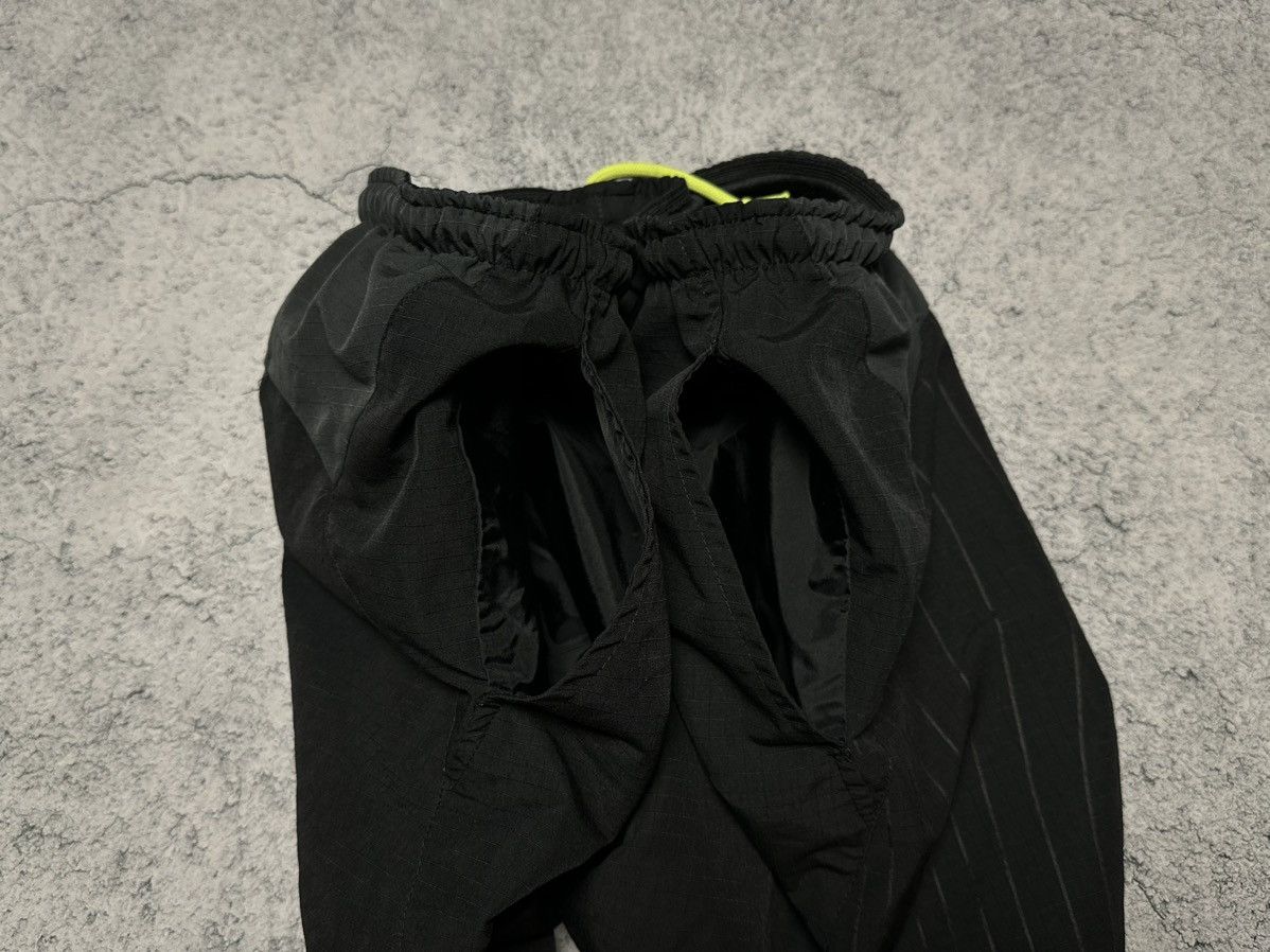 Vintage Vintage Nike Swoosh Shorts Size US 34 / EU 50 - 6 Thumbnail