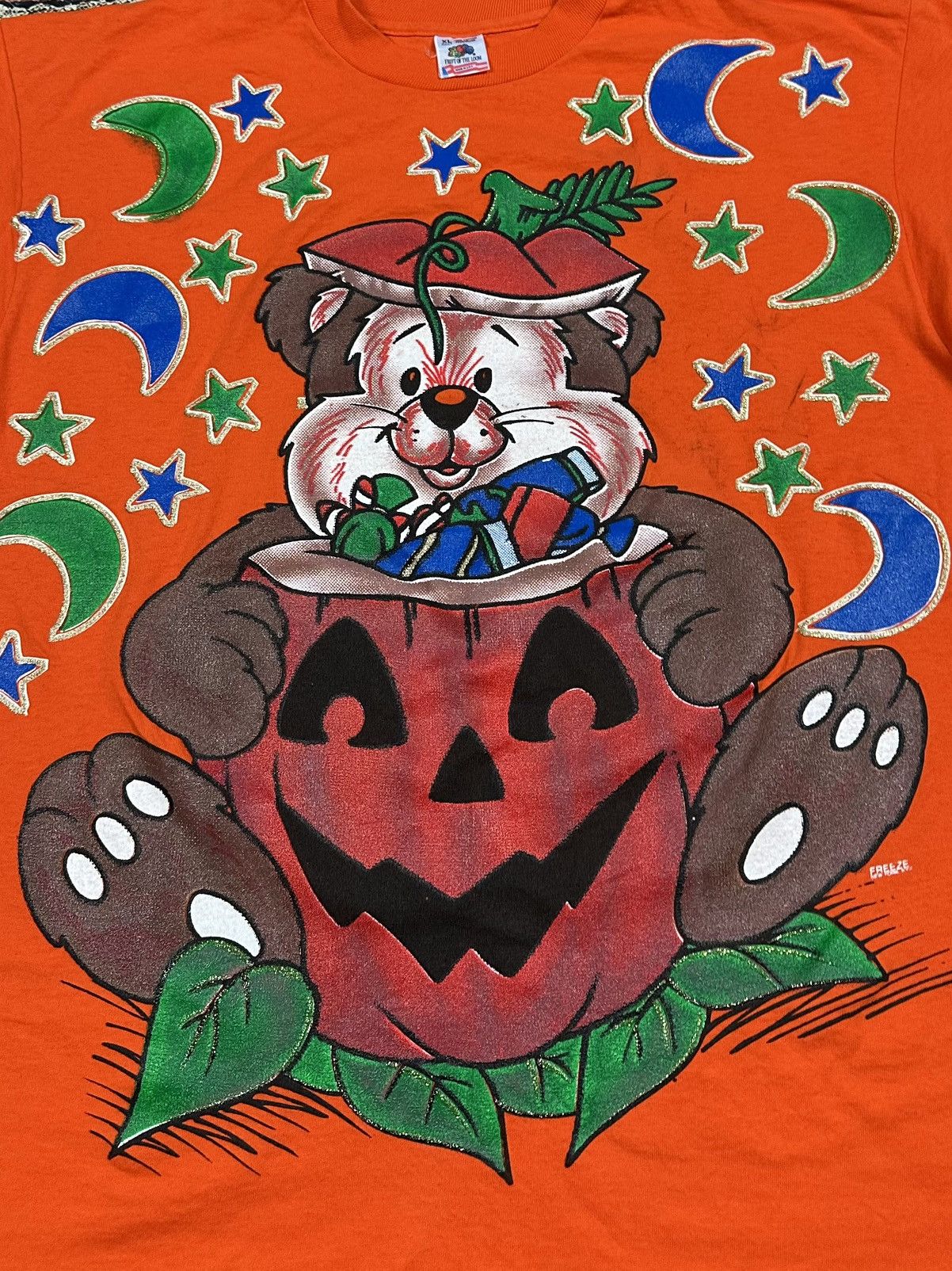 Fruit Of The Loom Vintage 90s Halloween Bear FREEZE All Over Print T-Shirt Size US XL / EU 56 / 4 - 5 Thumbnail