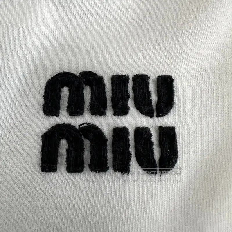 Miu Miu Miu Miu White Cotton Crop T-Shirt . Size XS / US 0-2 / IT 36-38 - 3 Thumbnail