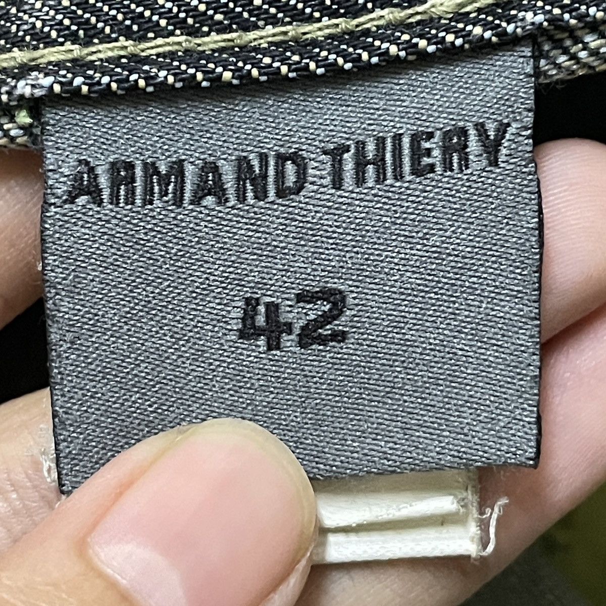 Le Grande Bleu (L.G.B.) Rare Design Vintage Japanese Brand Armand Thiery Jeans 2000s Size US 33 - 10 Thumbnail