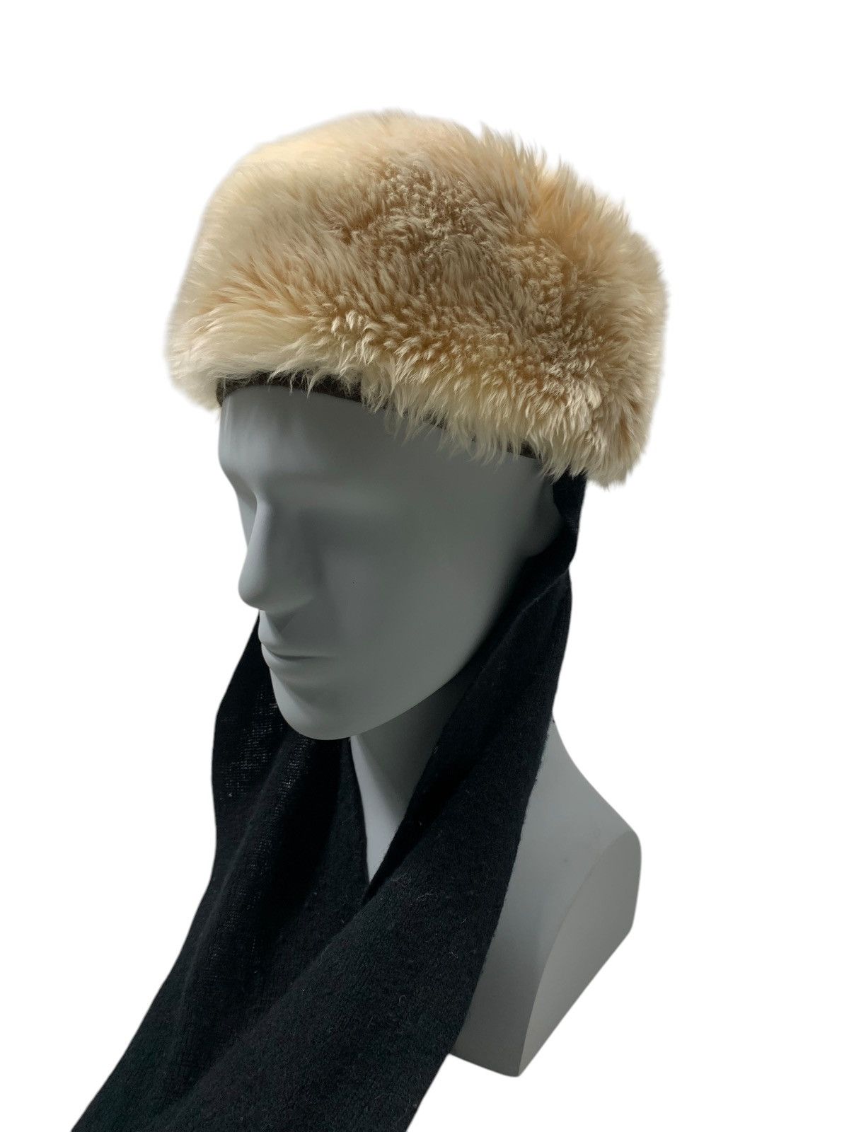 Japanese Brand Grevi moode fur caps Size ONE SIZE - 1 Thumbnail