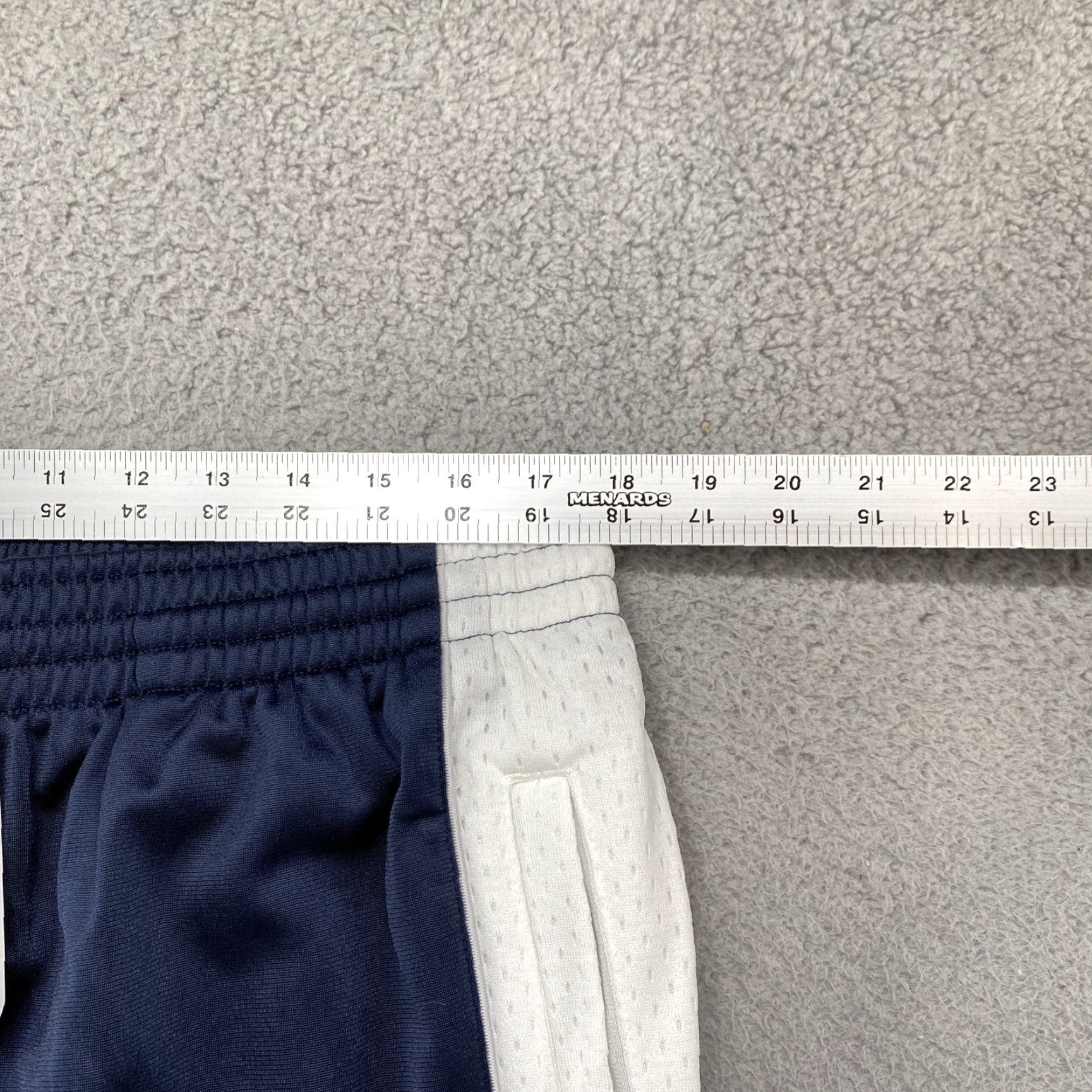 Nike VINTAGE Nike Track Pants Elastic Waist 2XL Men’s Blue Silver Tag 2005 Activewear Mens Size US 39 - 6 Thumbnail