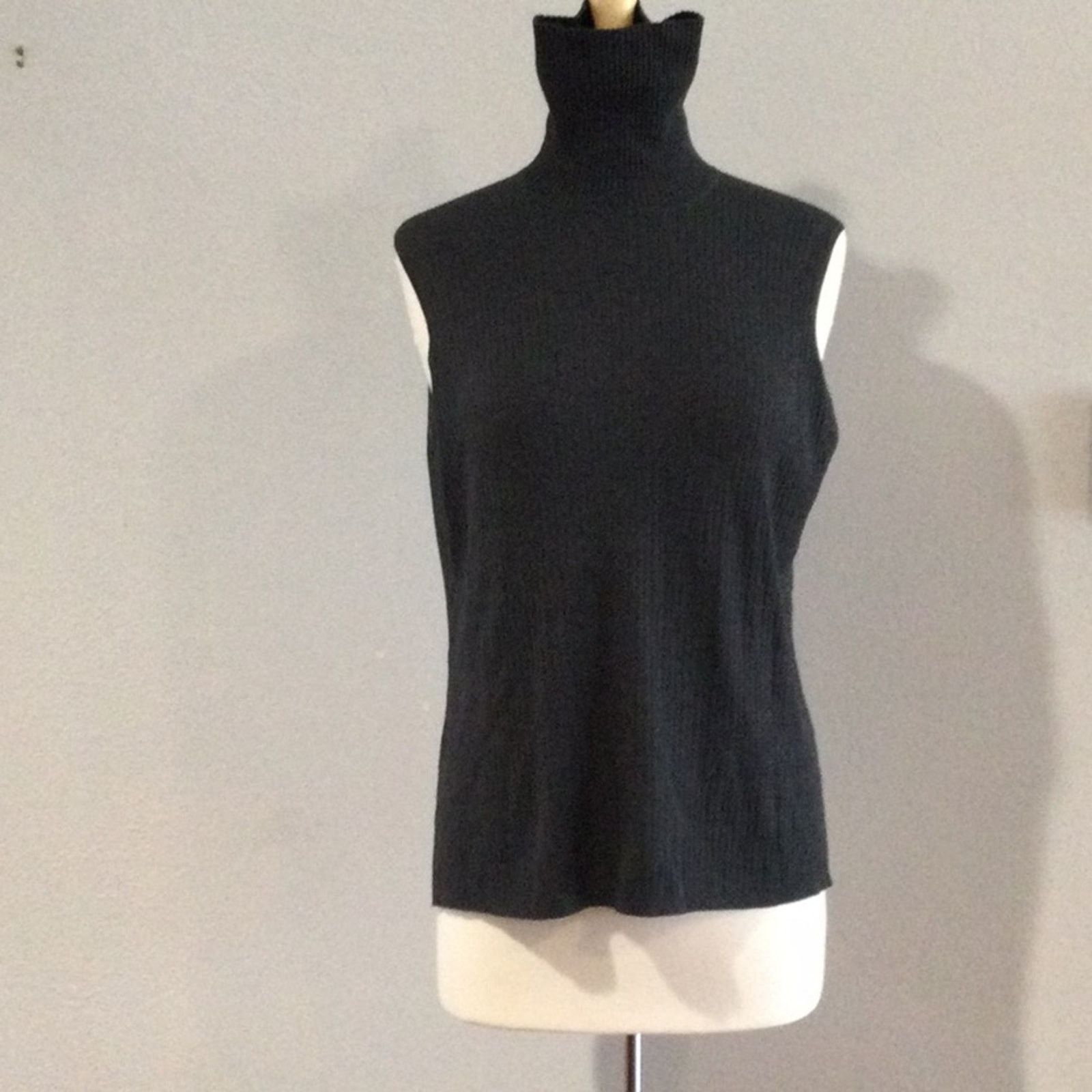 Chicos Chico's Dark Gray Turtleneck Sleeveless Top Size 3/XL/16 Size XL / US 12-14 / IT 48-50 - 4 Thumbnail