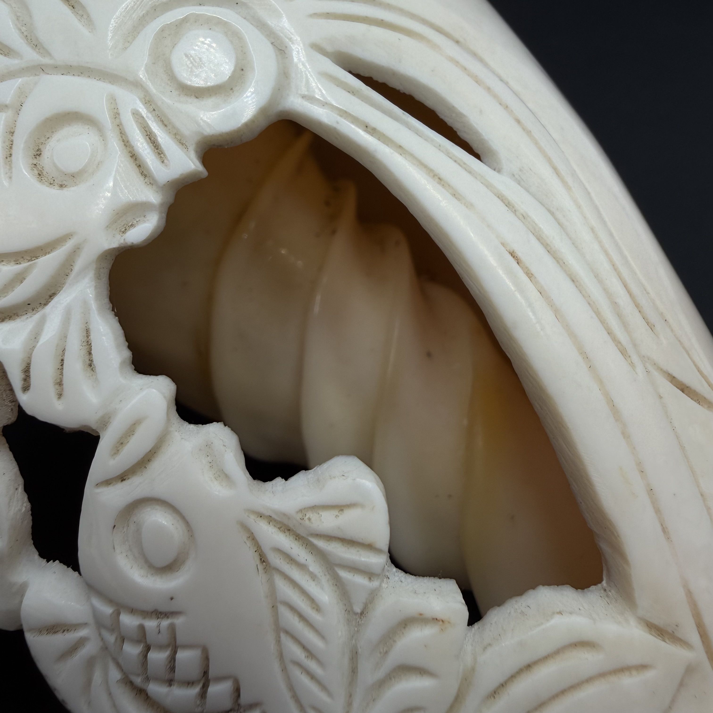 Vintage Vintage Hand Carved Conch Shell Fish Decor Natural Sea Shell Size ONE SIZE - 2 Thumbnail