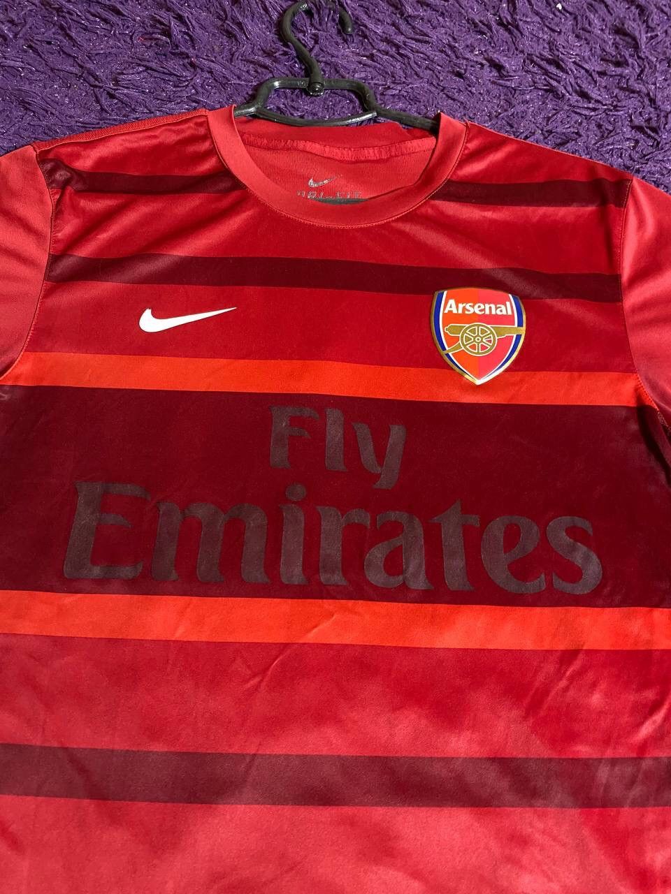 Nike × Vintage Vintage Nike Arsenal Big Graphic Logo Distressed 90’s tee Size US S / EU 44-46 / 1 - 21 Thumbnail