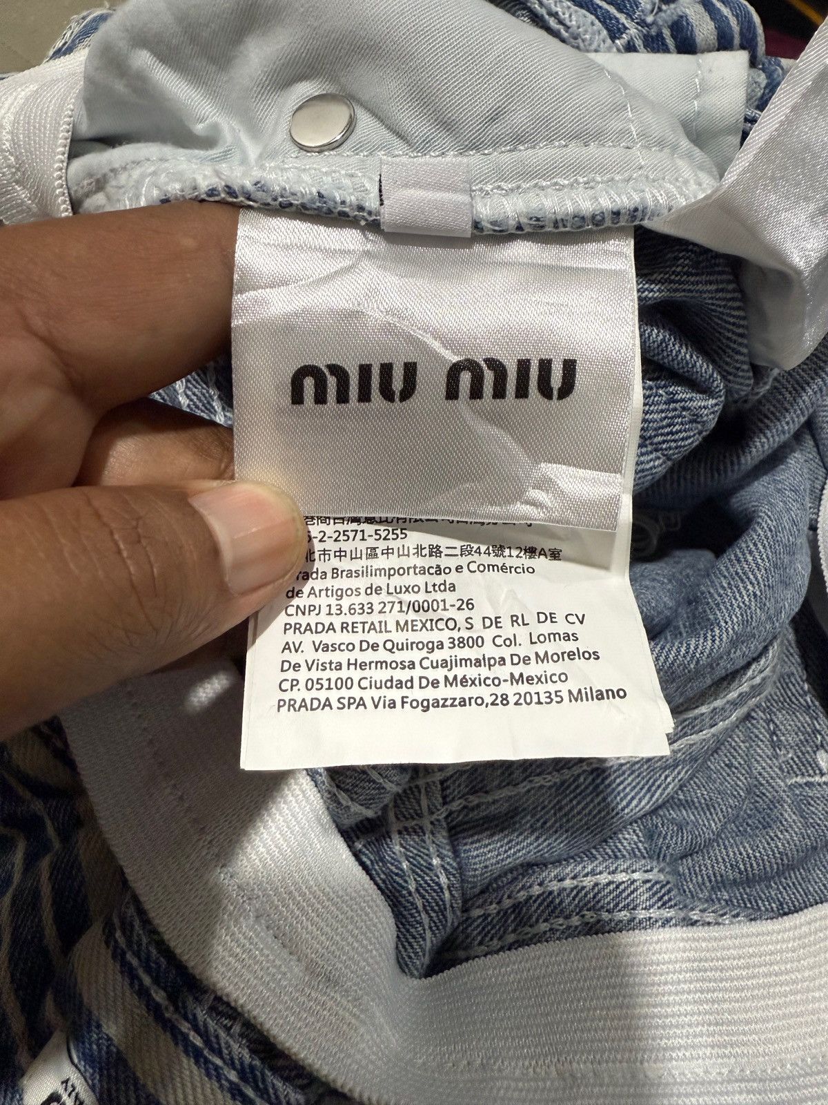 Miu Miu Miu Miu Logo Hickory Denim Shorts Made in Italy Size 26" / US 2 / IT 38 - 7 Thumbnail