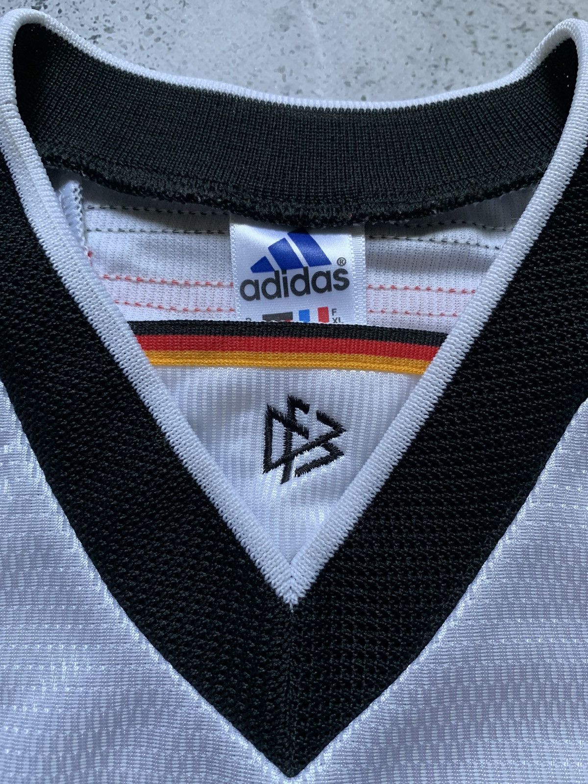Adidas RARE🔥 1998/99 Adidas Germany Soccer Jersey Vintage T-shirt Size US XL / EU 56 / 4 - 6 Thumbnail