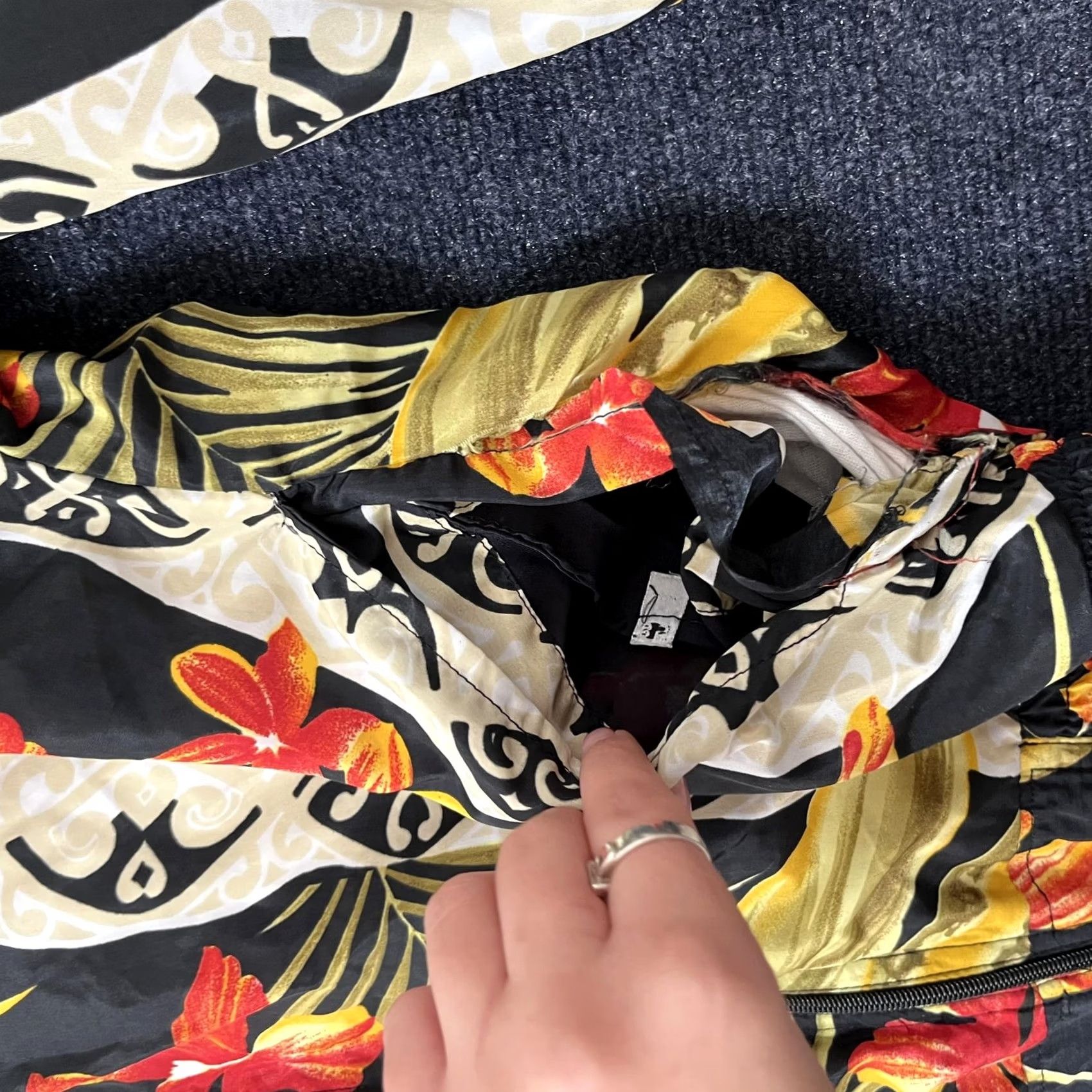 Vintage Kloz Jacket Mens M Black Red Floral Tropical Hawaiian Zip Windbreaker Size US M / EU 48-50 / 2 - 3 Thumbnail