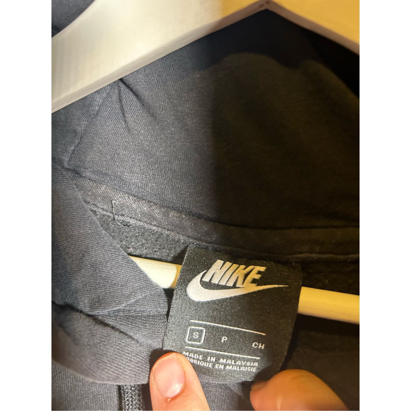 Vintage Y2K Nike Essentials Black Swoosh Sweatshirt hoodie Size US S / EU 44-46 / 1 - 3 Thumbnail
