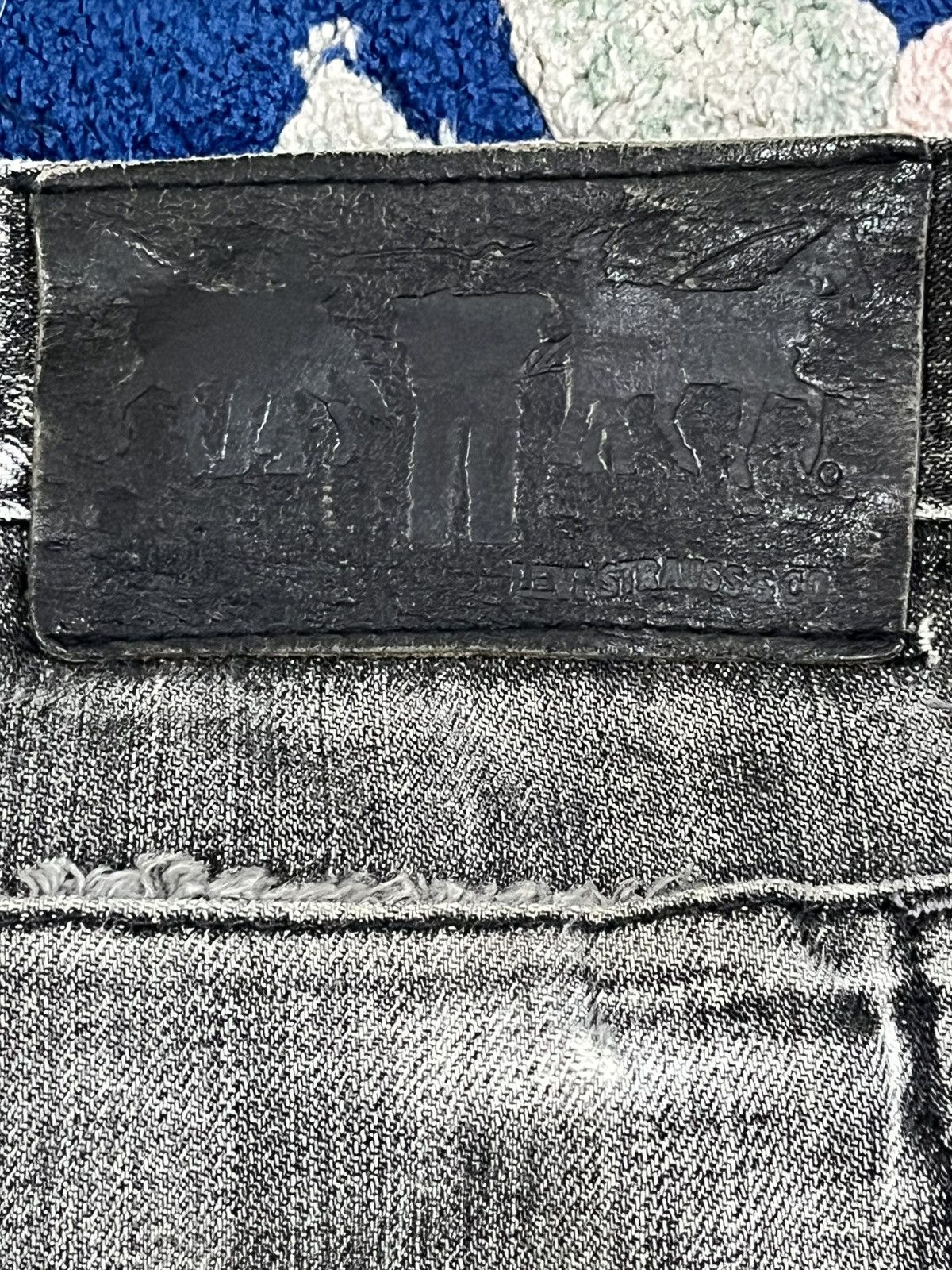 Levi's Vintage Levi’s 592 Distressed Denim Size US 31 - 9 Thumbnail