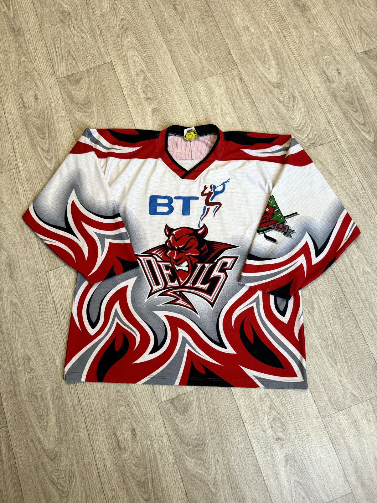 NHL 🔷Vintage Cardiff Devils NHL jersey🔷 Size US XL / EU 56 / 4 - 1 Thumbnail