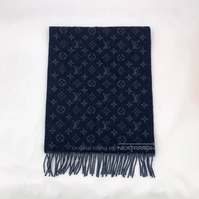 Louis Vuitton Louis Vuitton Dark blue logo presbyopic full print cashmer Size ONE SIZE - 1 Thumbnail
