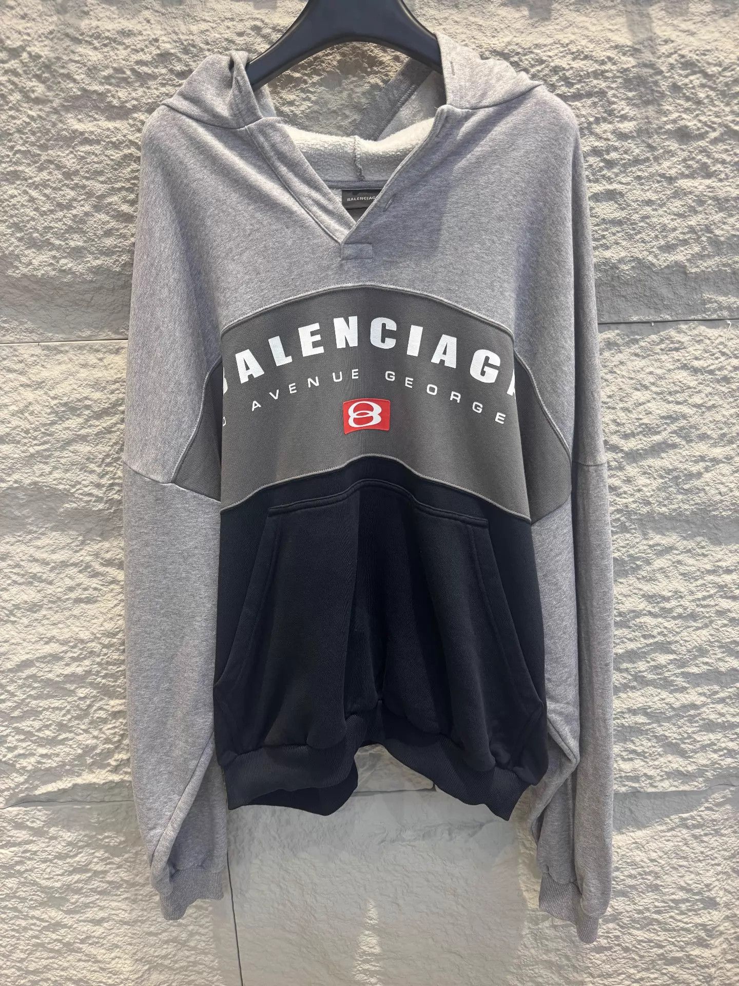 Balenciaga Balenciaga Gray Black Color Blocked Logo Hoodie XXS Size US XXS / EU 40 - 1 Thumbnail