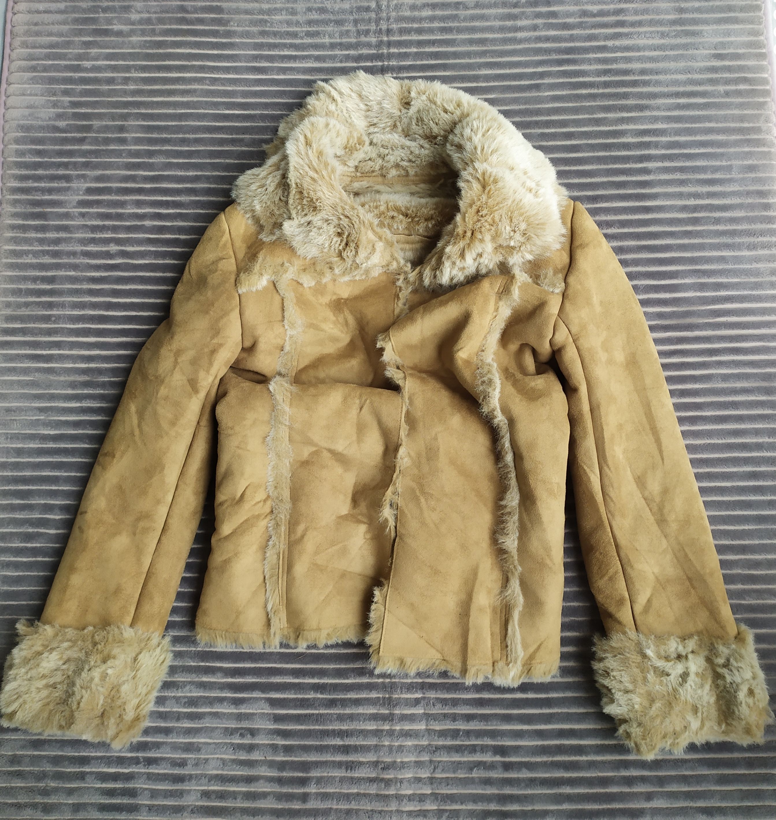 Japanese Cest Le Pied Shearling Faux fur Jacket