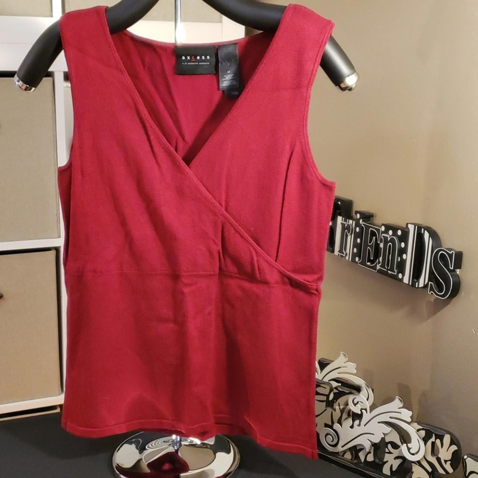 Other Access by Liz Claiborne red light sweater tank - M Size M / US 6-8 / IT 42-44 - 1 Thumbnail