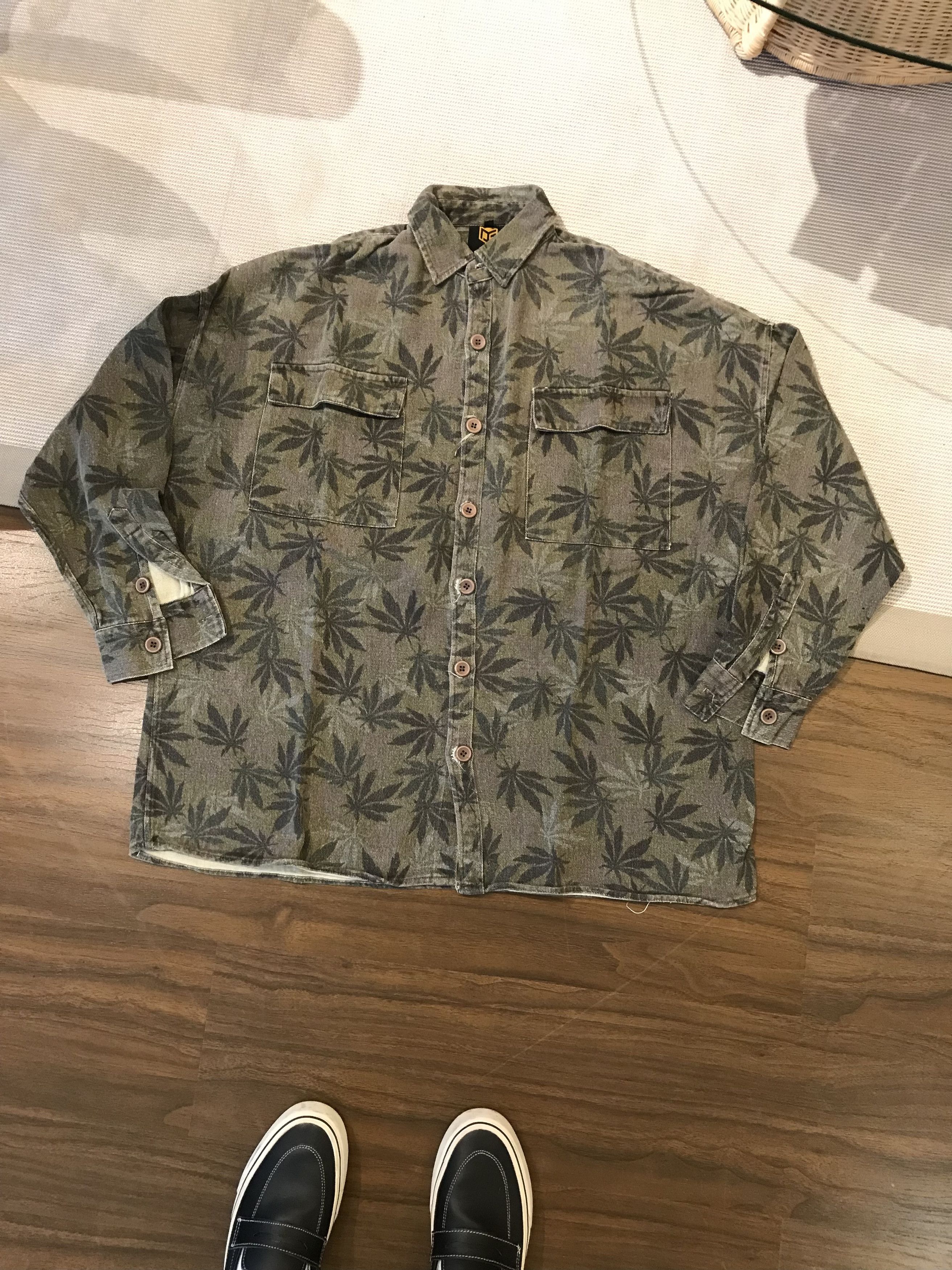 Vintage Vintage Shirt Marijuana Size US L / EU 52-54 / 3 - 1 Thumbnail