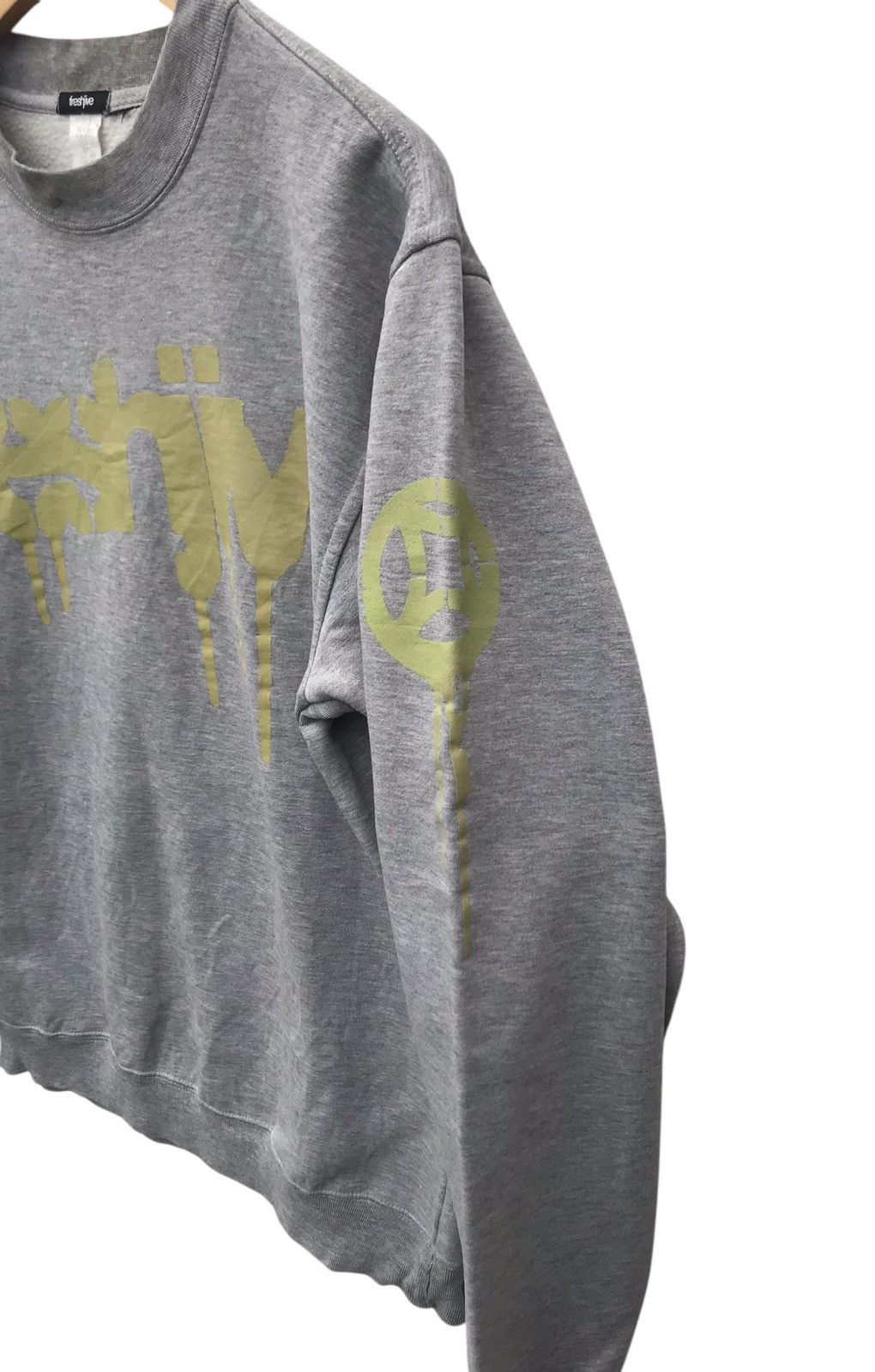 Vintage Vintage 90s Freshjive Skates Streetwear Sweatshirt Size US M / EU 48-50 / 2 - 5 Thumbnail