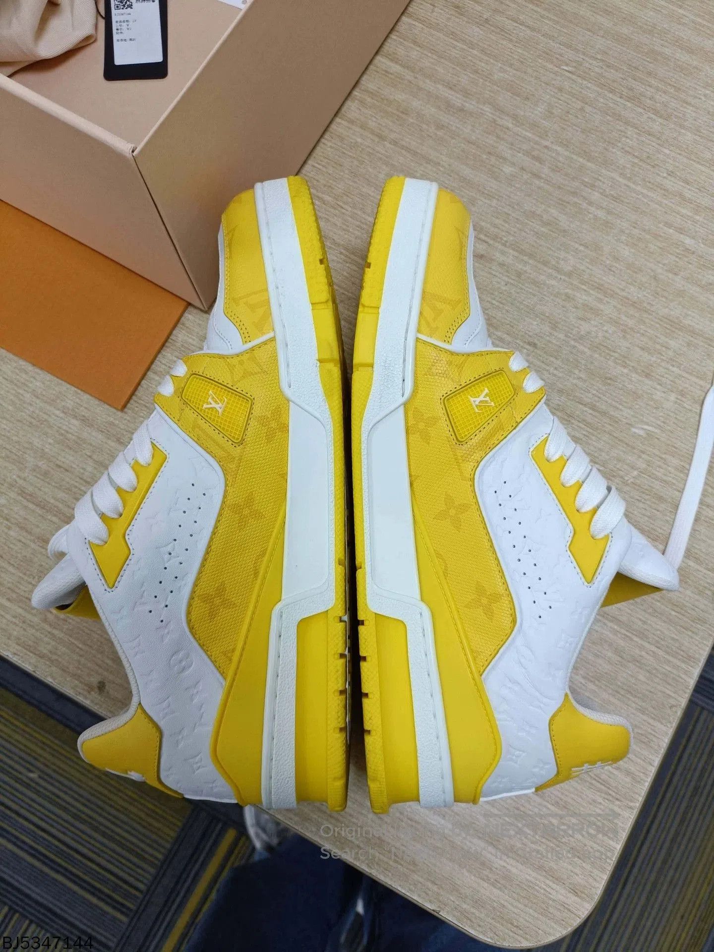 Louis Vuitton louis vuitton trainer color block sneakers 8.5. Size US 8.5 / EU 41-42 - 1 Thumbnail