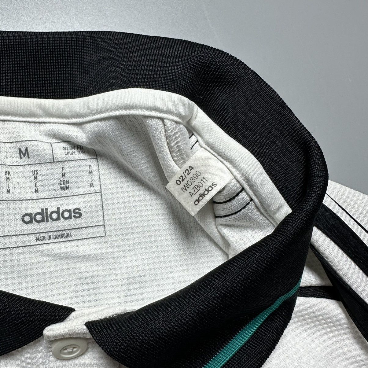 Adidas NEWCASTLE ADIDAS 2024/2025 FOOTBALL THIRD JERSEY #39 BRUNO G Size US M / EU 48-50 / 2 - 6 Thumbnail