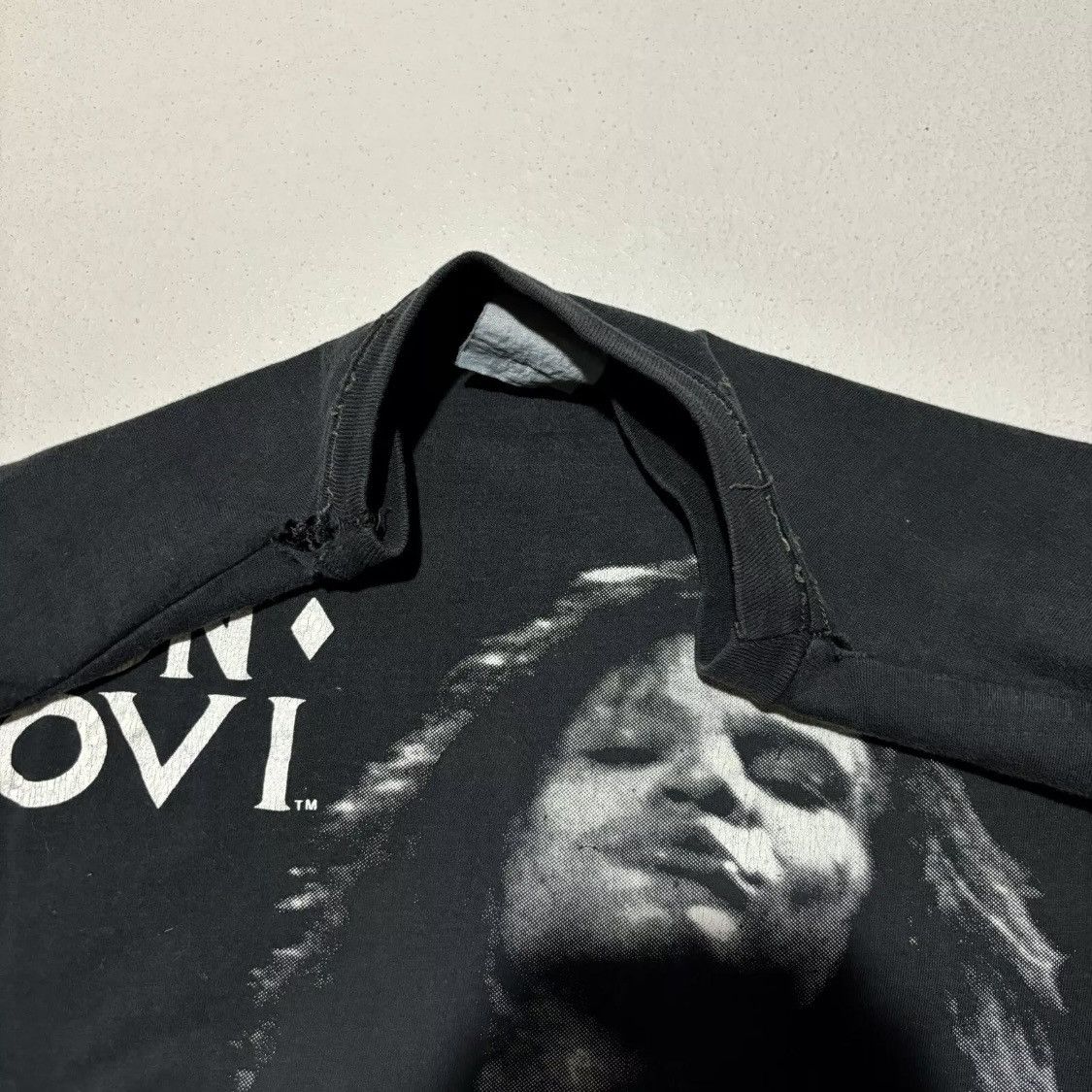 Vintage Bon Jovi Marilyn Monroe T-Shirt Vintage 80s Band Brotherhood Size US L / EU 52-54 / 3 - 8 Thumbnail