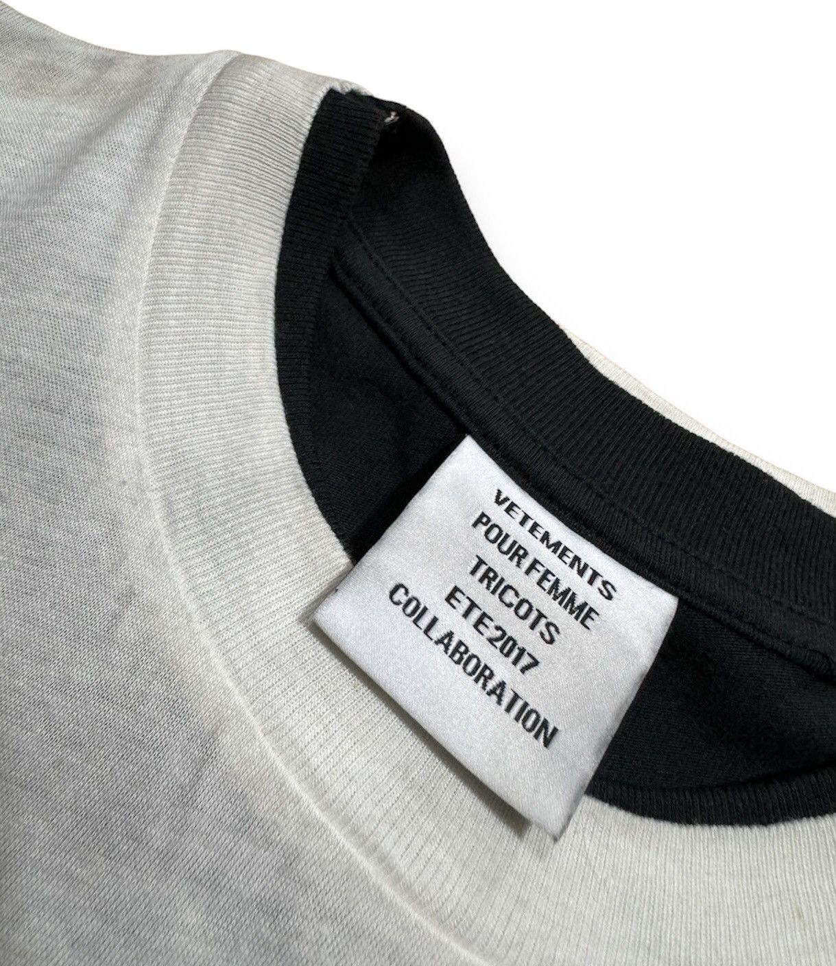 Vetements SS17 “Securite” Dirty Oversized T-Shirt Size US S / EU 44-46 / 1 - 6 Thumbnail