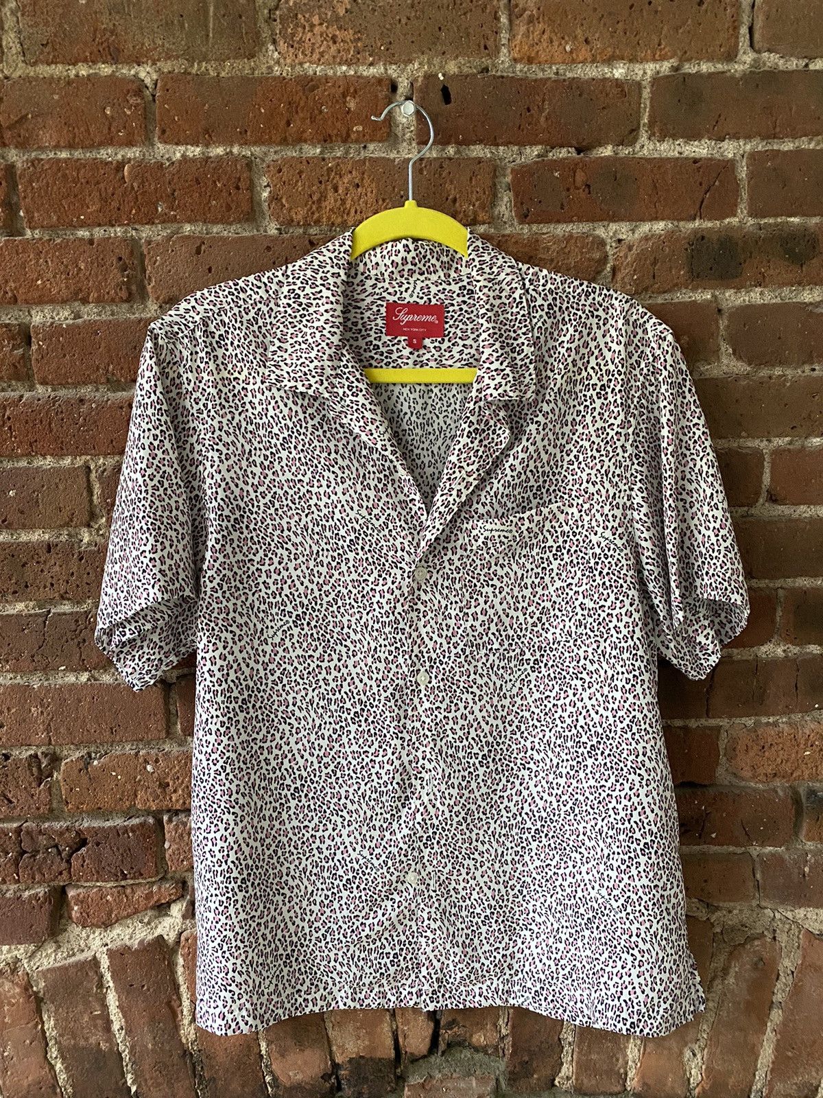 SUPREME Leopard Silk Shirt シュプリーム Supreme Leopard Silk S S Shirt (SS22) - $158