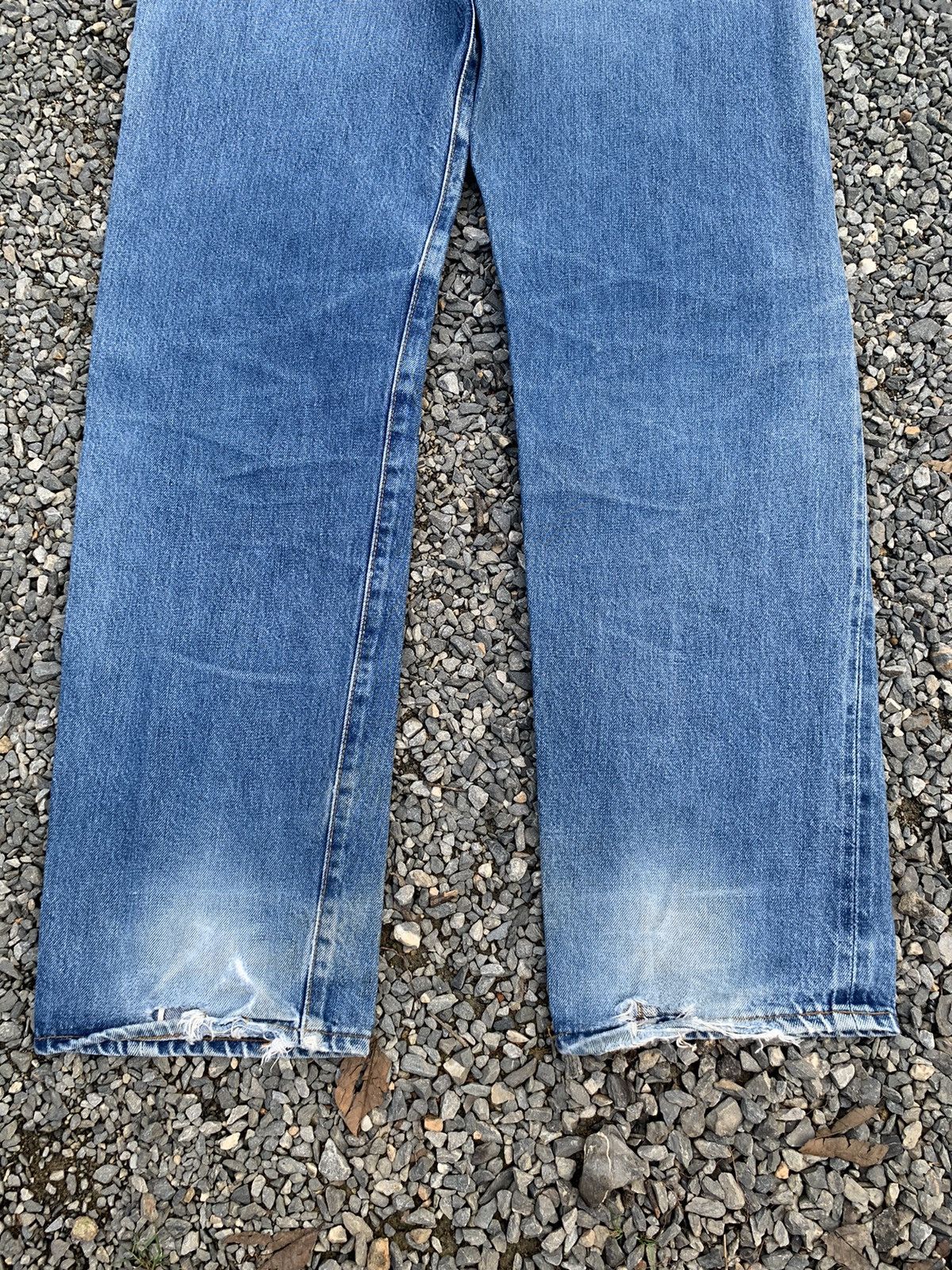 Levi's VINTAGE LEVIS 501 BIG E 555 SELVEDGE FADED DISTRESSED DENIM Size US 29 - 8 Thumbnail