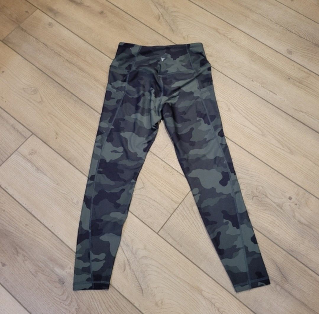 Old Navy Old Navy Leggings Camo Hi-Rise PowerSoft NWOT SP Size 28" / US 6 / IT 42 - 5 Thumbnail