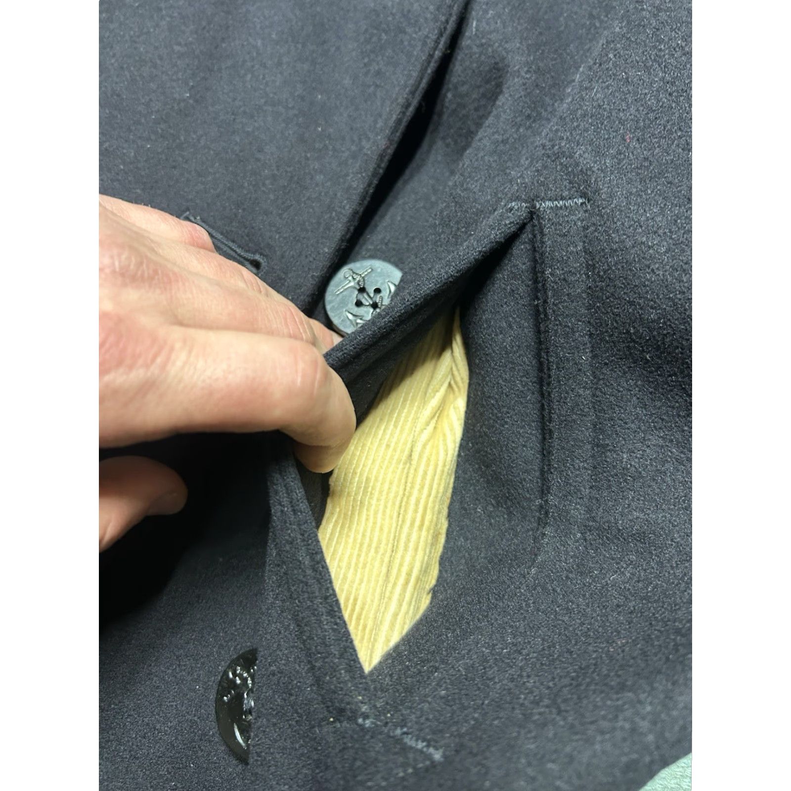 Vintage VINTAGE US Navy wool pea coat Jacket Men’s S Blue 1940s WW2 deck USN Pea Coat, 38 small/medium Men Size US S / EU 44-46 / 1 - 4 Thumbnail