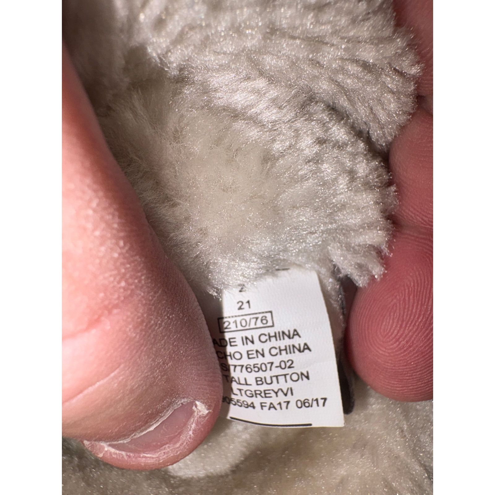 Old Navy Old Navy Tall Grey Faux Suede Boots Women’s Size 2 Shearling Size US 4 / IT 34 - 7 Thumbnail