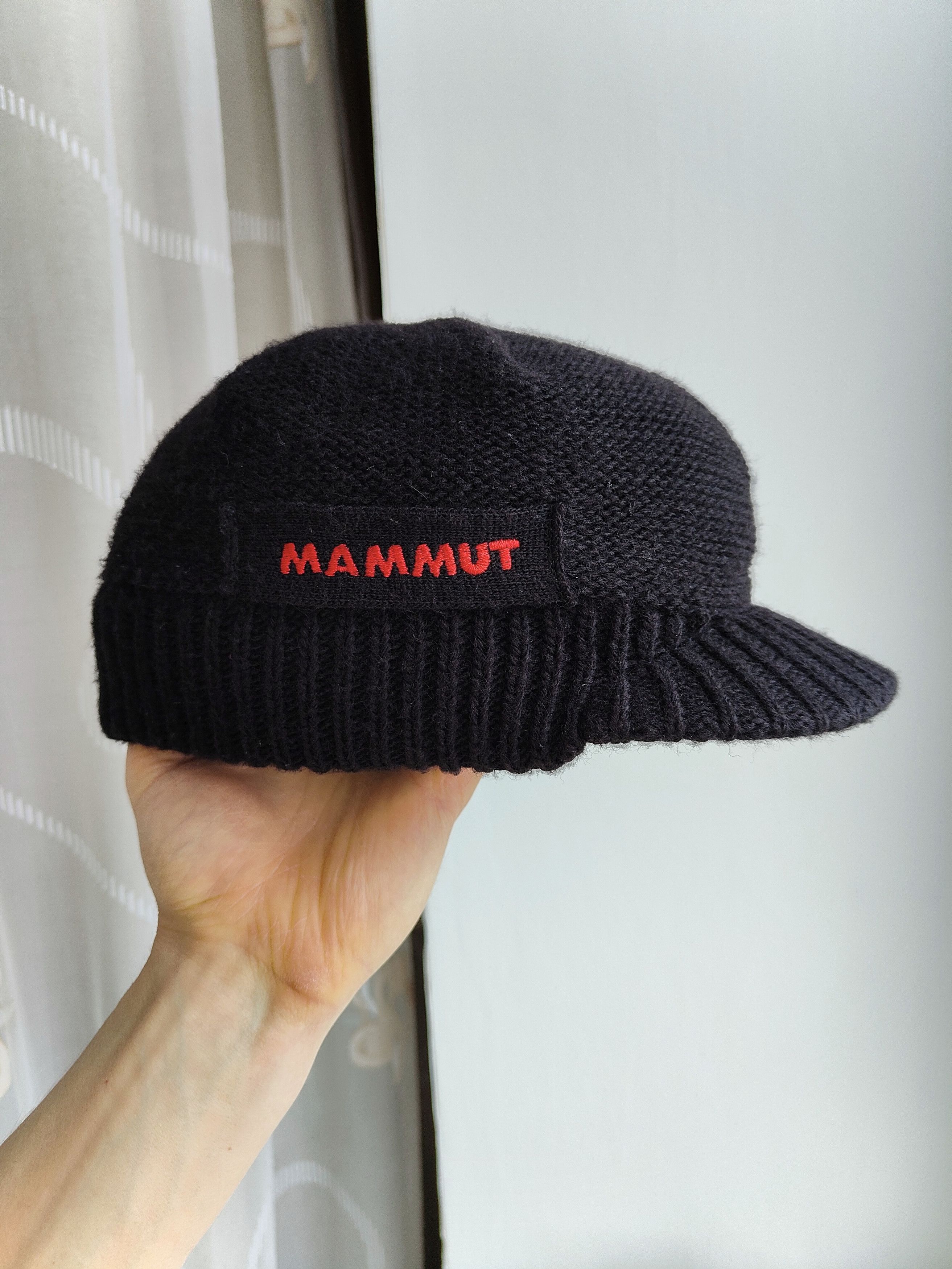 Mammut Vintage Mammut Visor Beanie Knitted Hat Jeep Cap Peaked Hat Size ONE SIZE - 2 Thumbnail