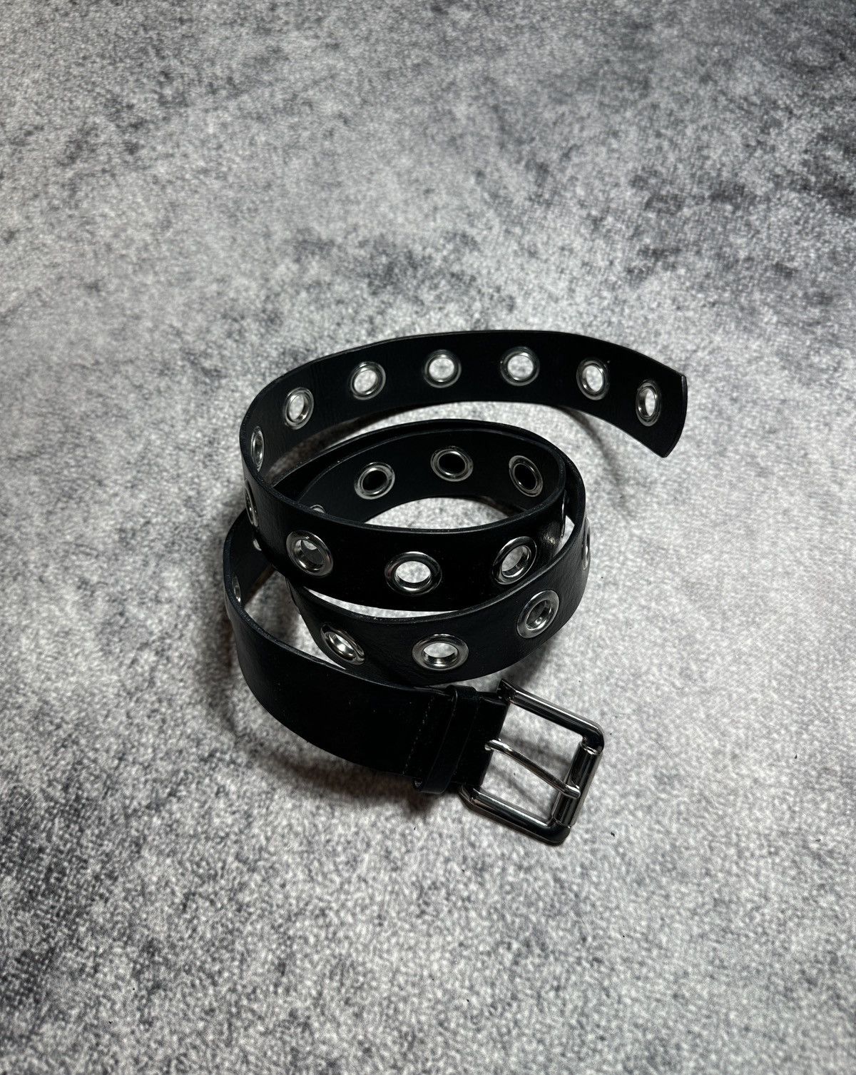 Designer Y2K Vintage Full Holes Leather Belts Avant Garde USA Alt VTg Size ONE SIZE - 1 Thumbnail