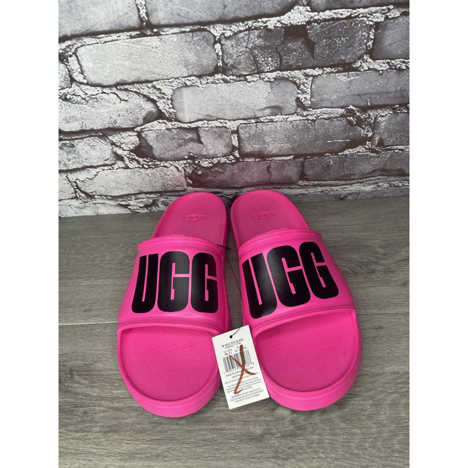 Ugg UGG WILCOX SLIDE Pink Rubber Light Waterproof Sport Sandals Size US 12 / EU 45 - 18 Thumbnail
