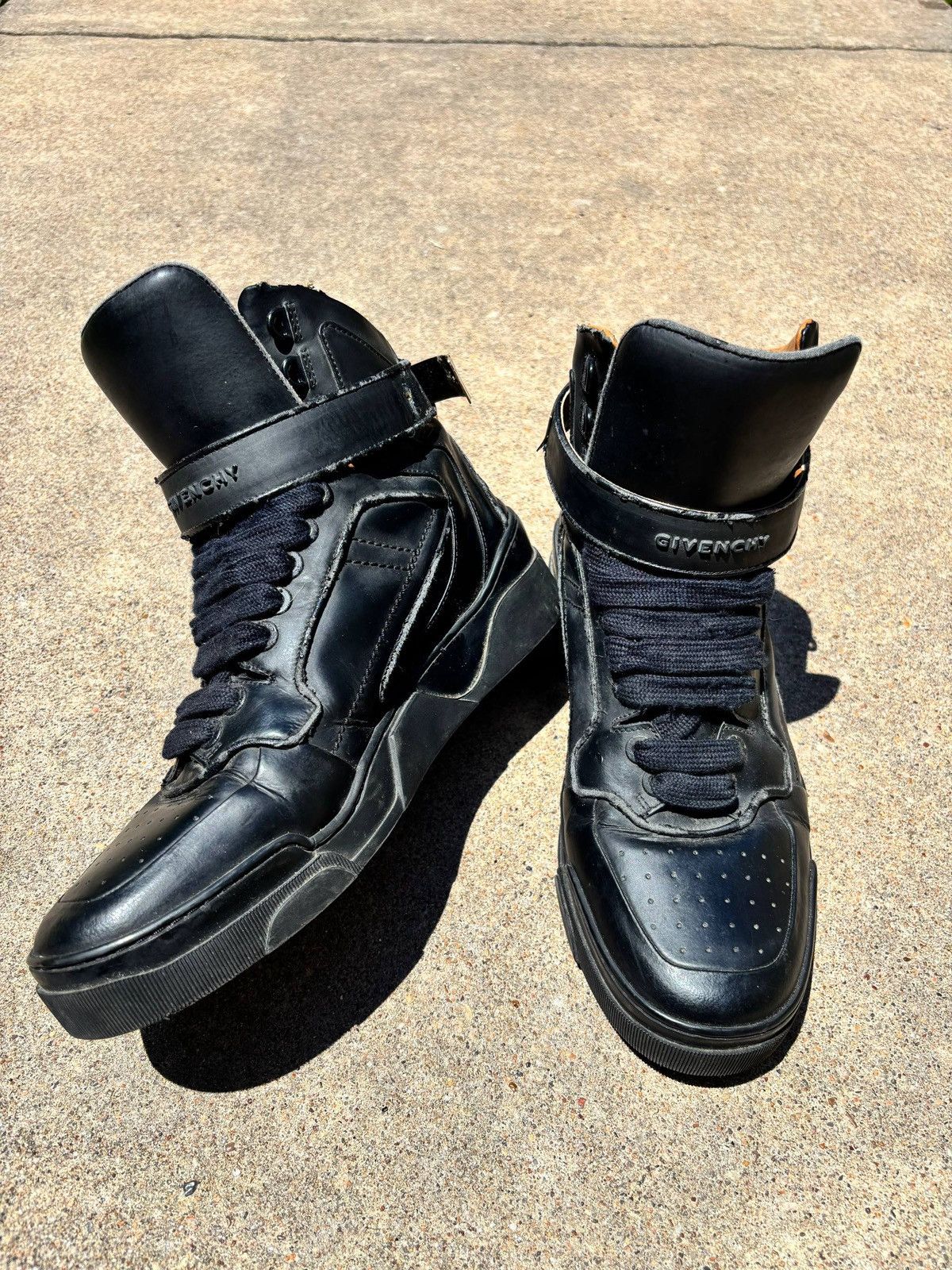 Givenchy Givenchy Tyson Total Black Size US 10 / EU 43 - 5 Thumbnail