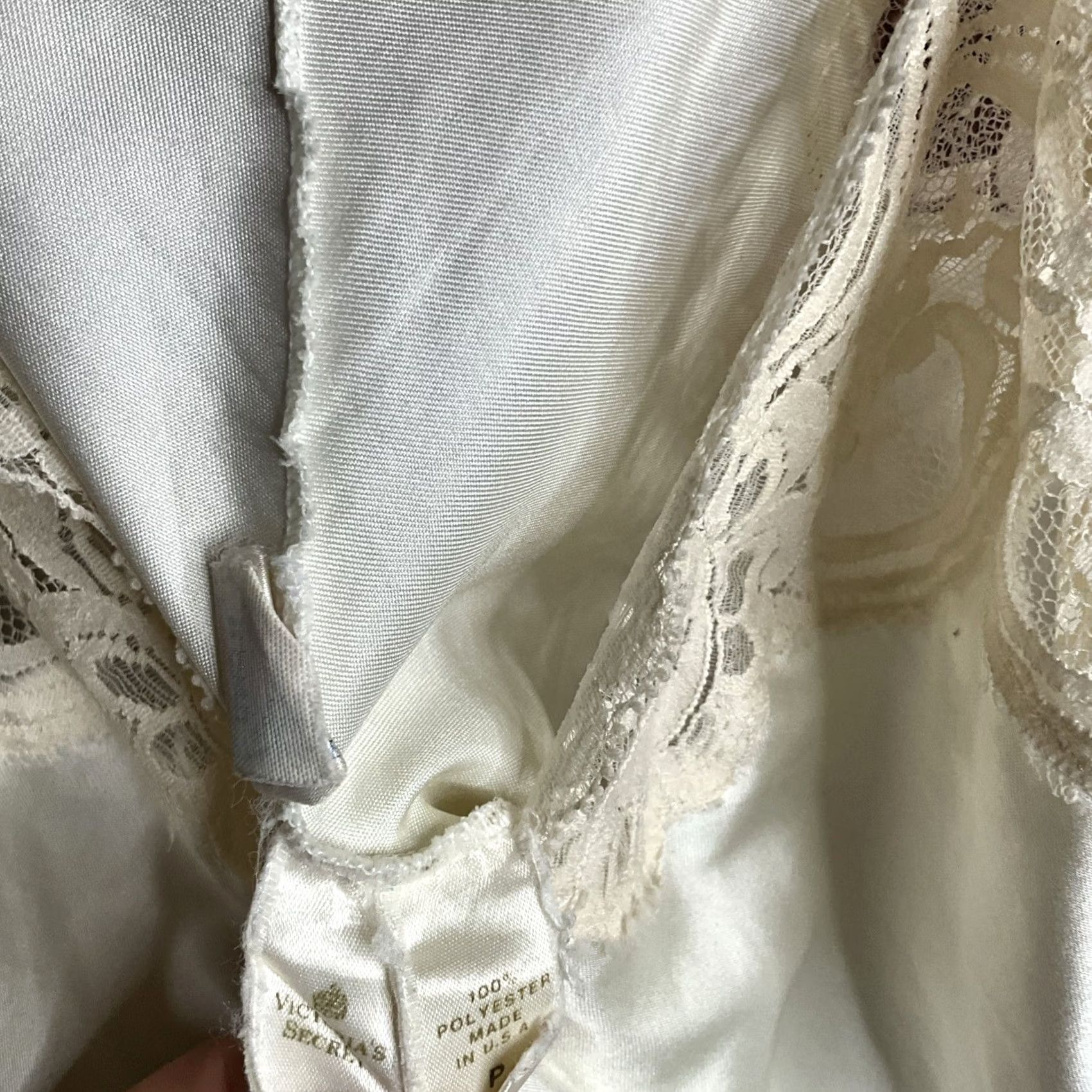 Victoria's Secret VINTAGE Victoria’s Secret Bodysuit Satin Lace Ivory Small S United States Union Made Womens Bodysuit Size S / US 4 / IT 40 - 5 Thumbnail