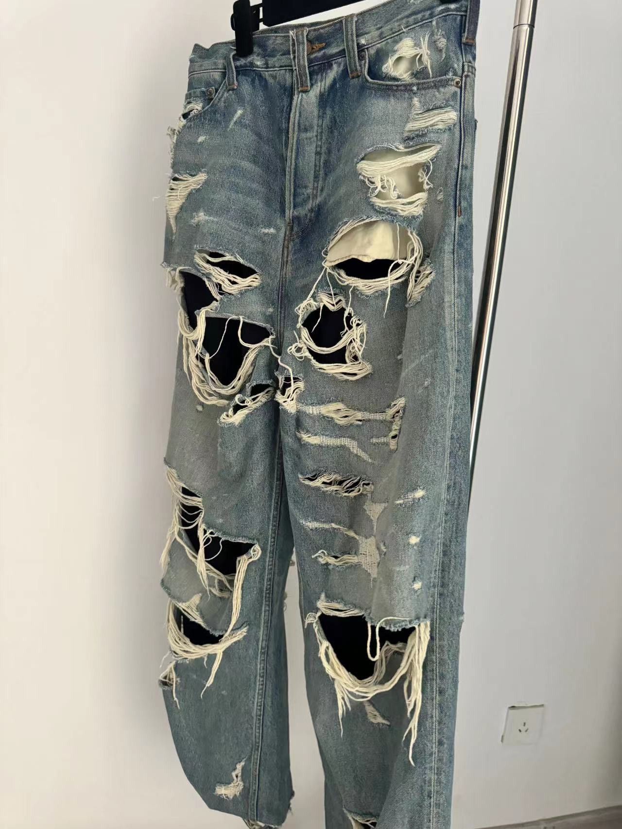 Balenciaga Balenciaga Destroyed Afterworld Denim Sz. XS Size US 30 / EU 46 - 3 Thumbnail
