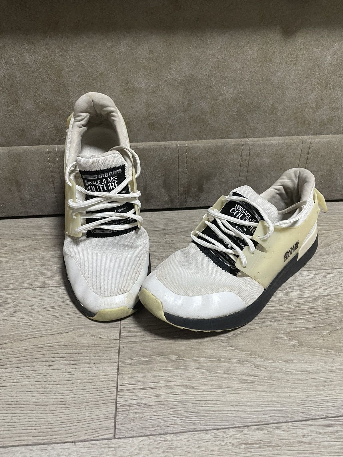 Versace Versace Jeans Couture White Sneakers Size 43 Vintage Size US 10 / EU 43 - 2 Thumbnail
