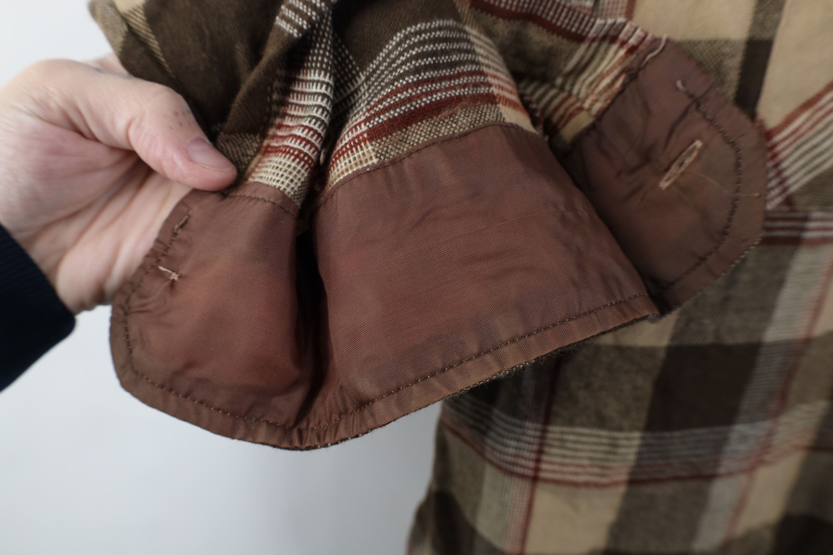 Vintage Vintage 70s Streetwear Button Shirt Plaid Earth Tone Size US L / EU 52-54 / 3 - 6 Thumbnail