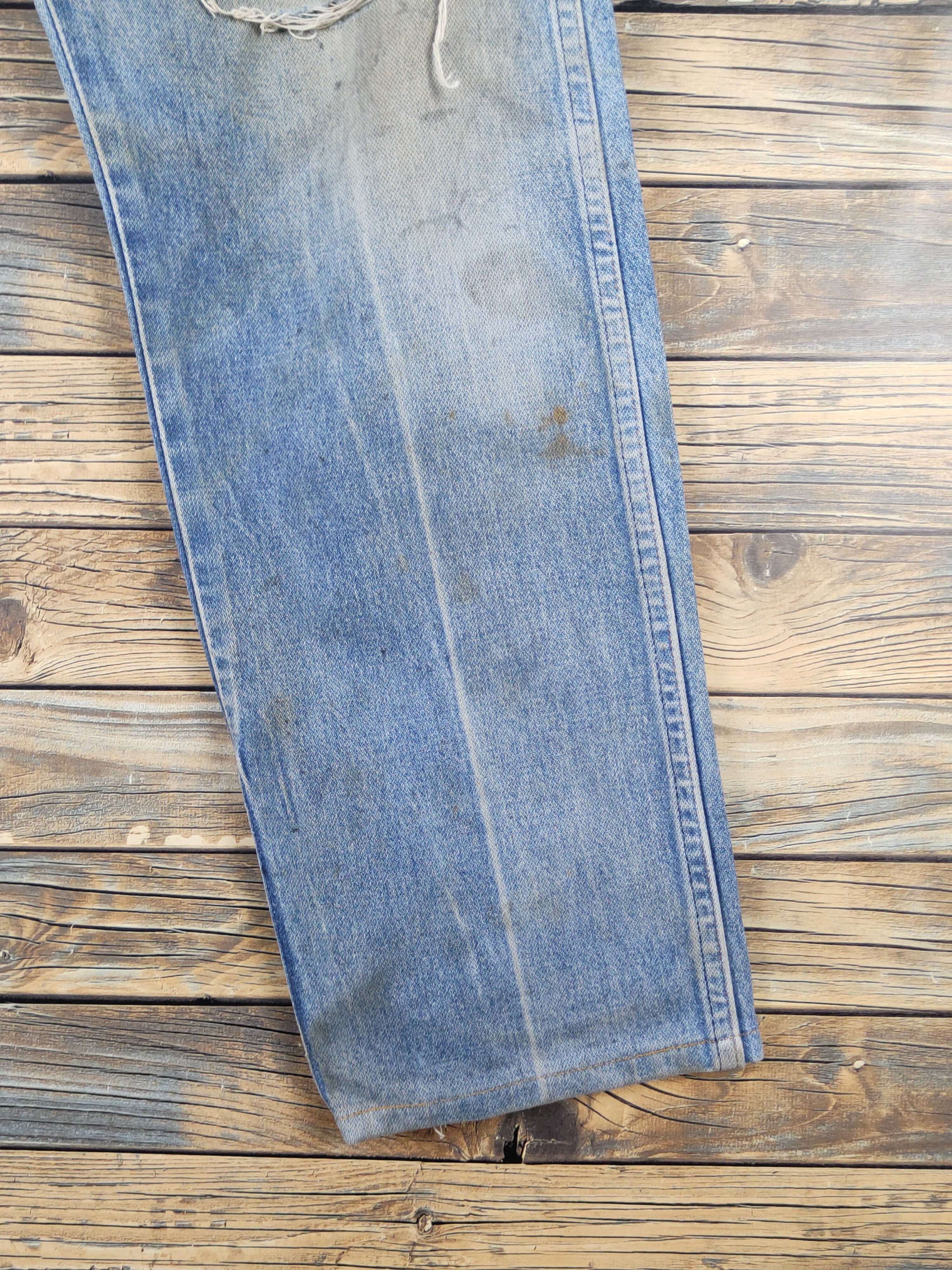 Japanese Brand Wrangler Blue Distressed Ripped denim Jeans #W1496 Size US 31 - 7 Thumbnail