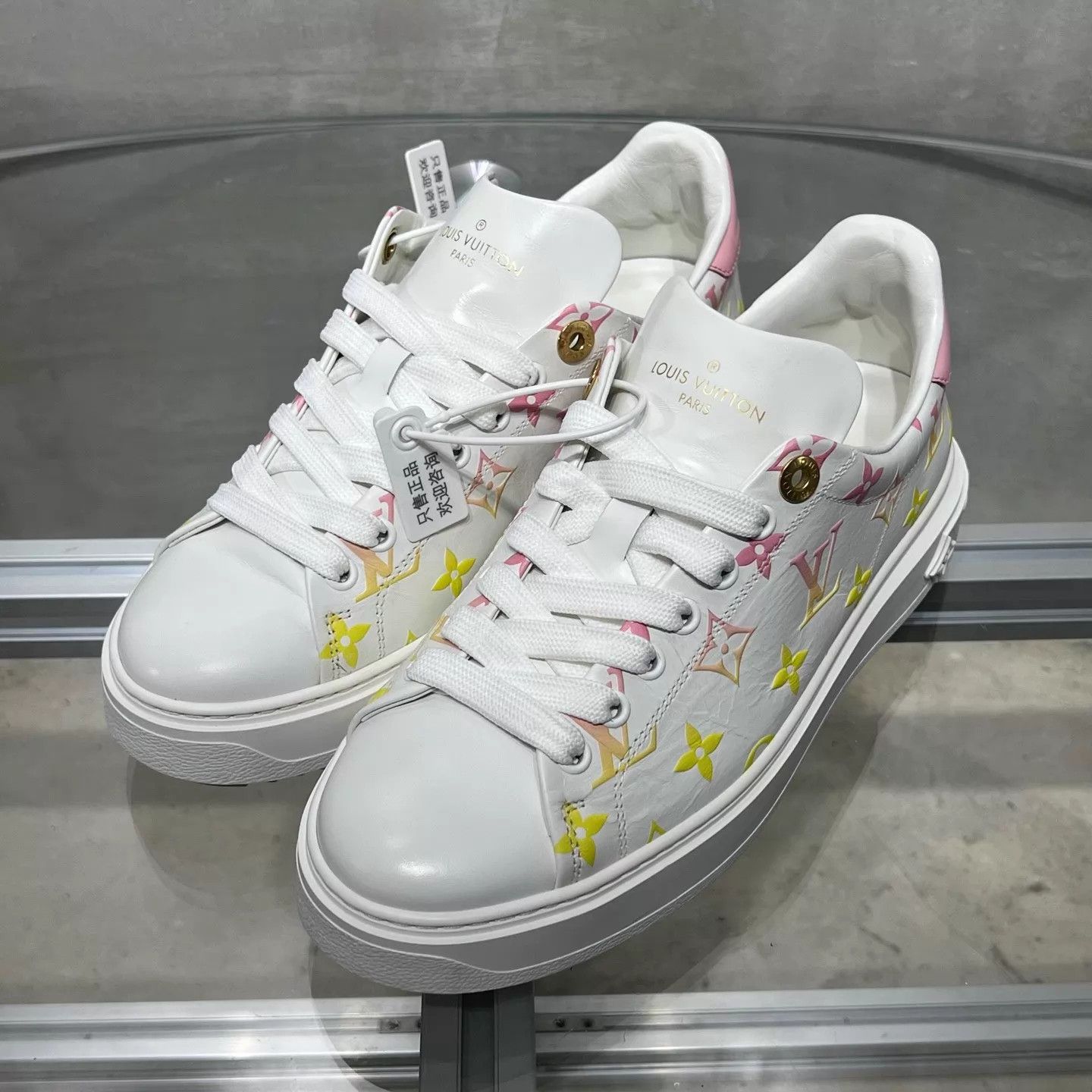 Louis Vuitton LV Time out Colorful Monogram Sneaker UK4 YH26963 Size US 7.5 / IT 37.5 - 2 Thumbnail