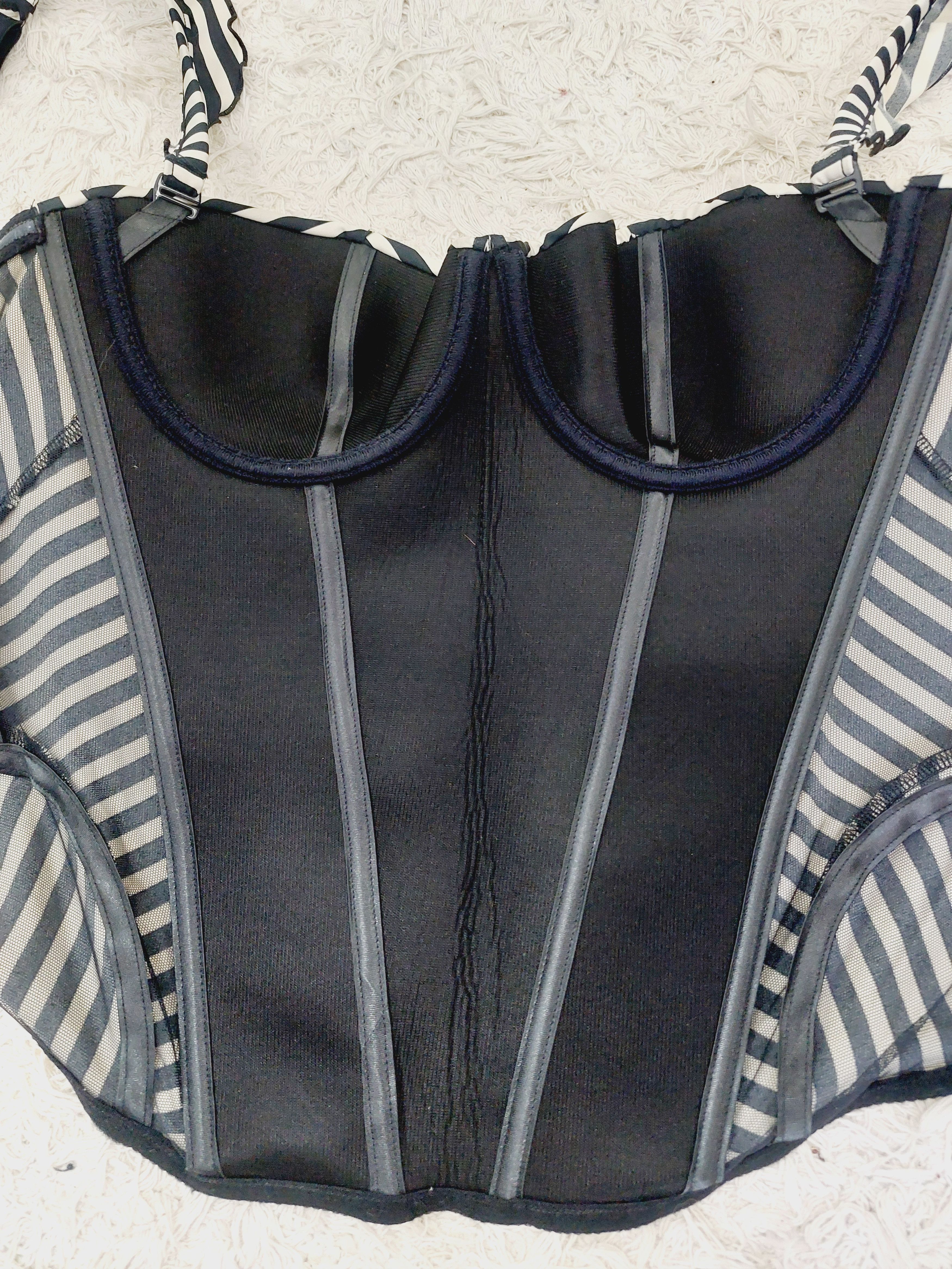 Christian Lacroix Christian Lacroix Zebra Striped Optical Corset Bustier Size M / US 6-8 / IT 42-44 - 9 Thumbnail