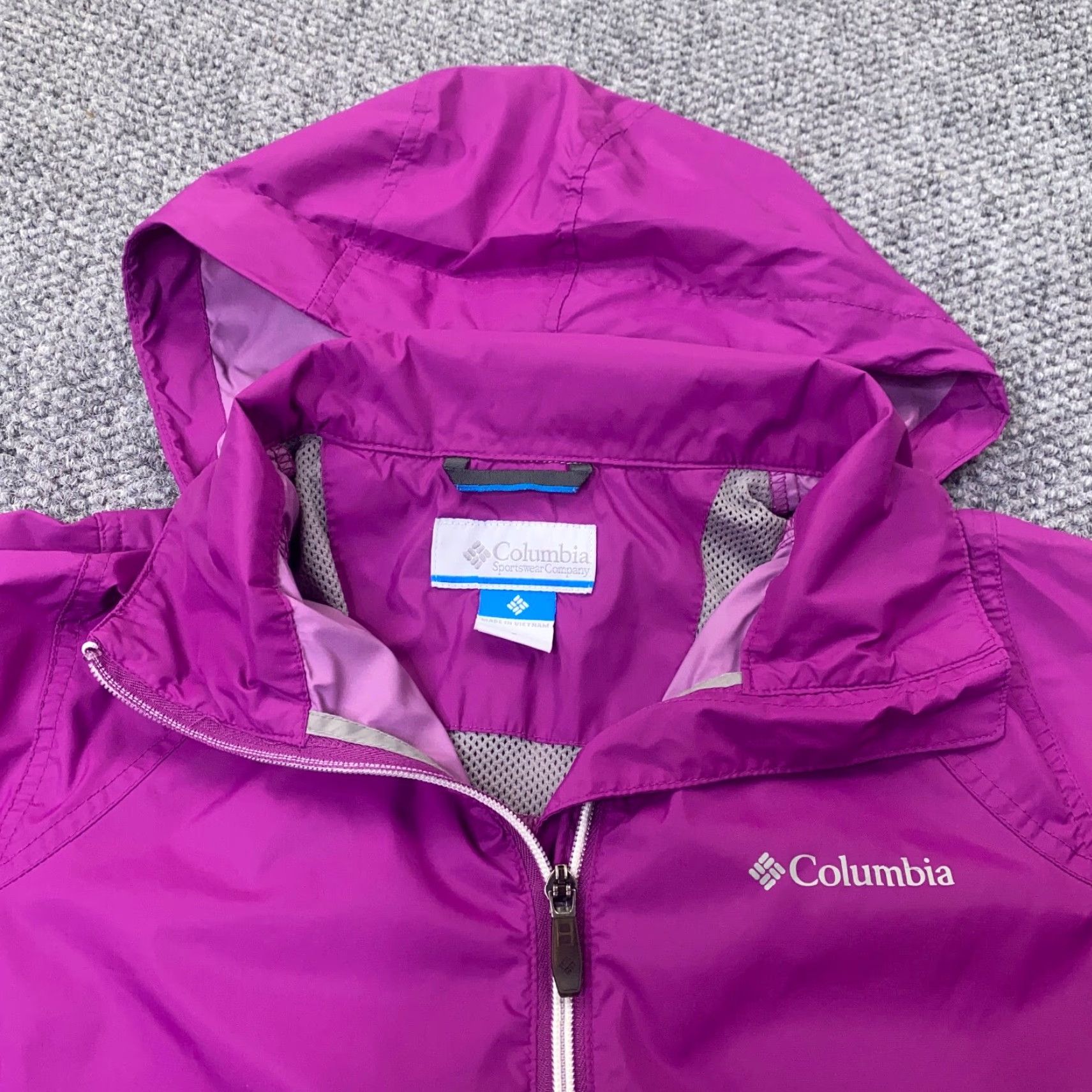 Vintage Columbia Omni-Shield Windbreaker Jacket Women S Purple Lightweight Hooded Full Zip Pockets Womens Size S / US 4 / IT 40 - 5 Thumbnail