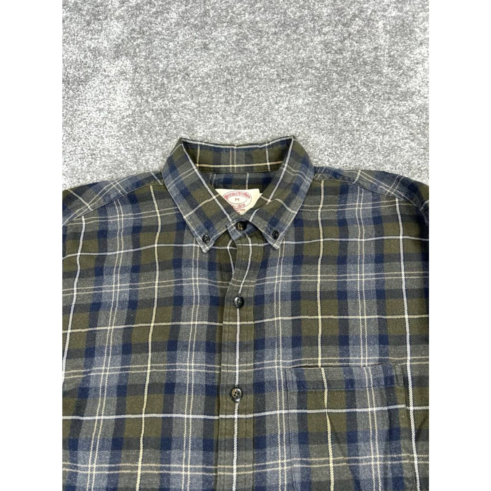 Brooks Brothers Brooks Brothers Shirt Mens M Green Gray Button-Up Cotton Plaid Casual, Button-Down Collar, Regular Fit, Long Sleeve, Vintage No, Dept Men Size US M / EU 48-50 / 2 - 2 Thumbnail